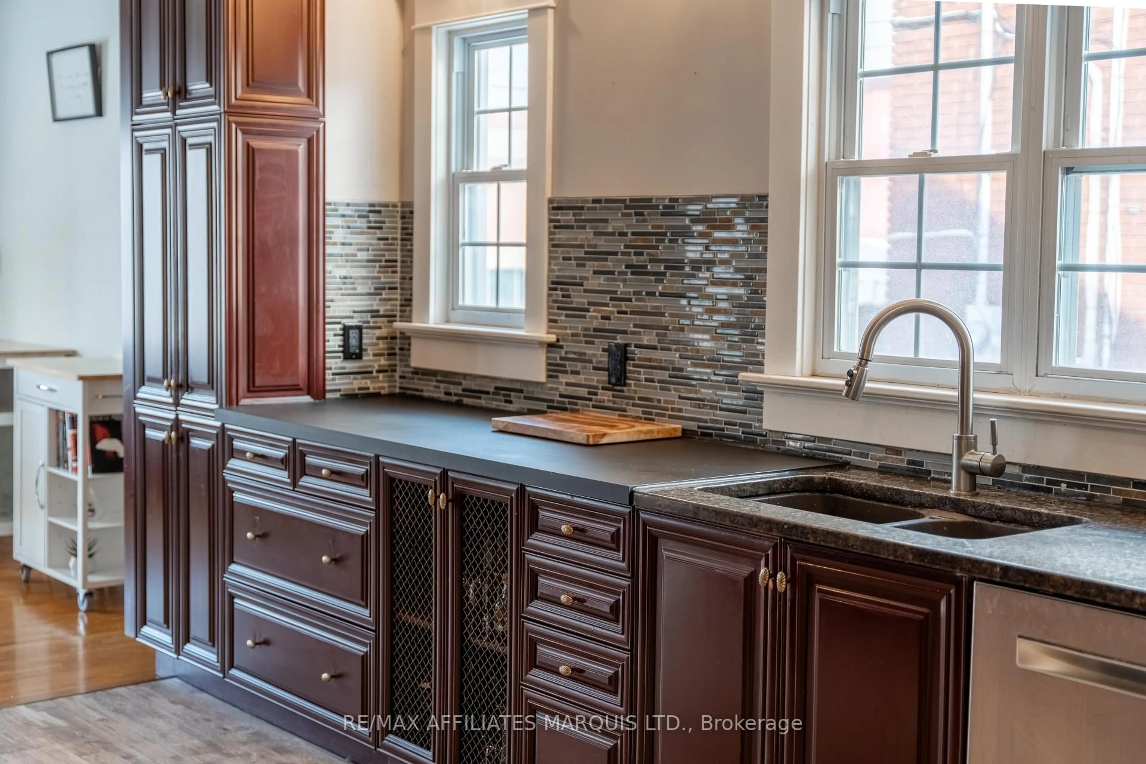 Unknown for 127 Marlborough St, Cornwall Ontario K6H 4A1