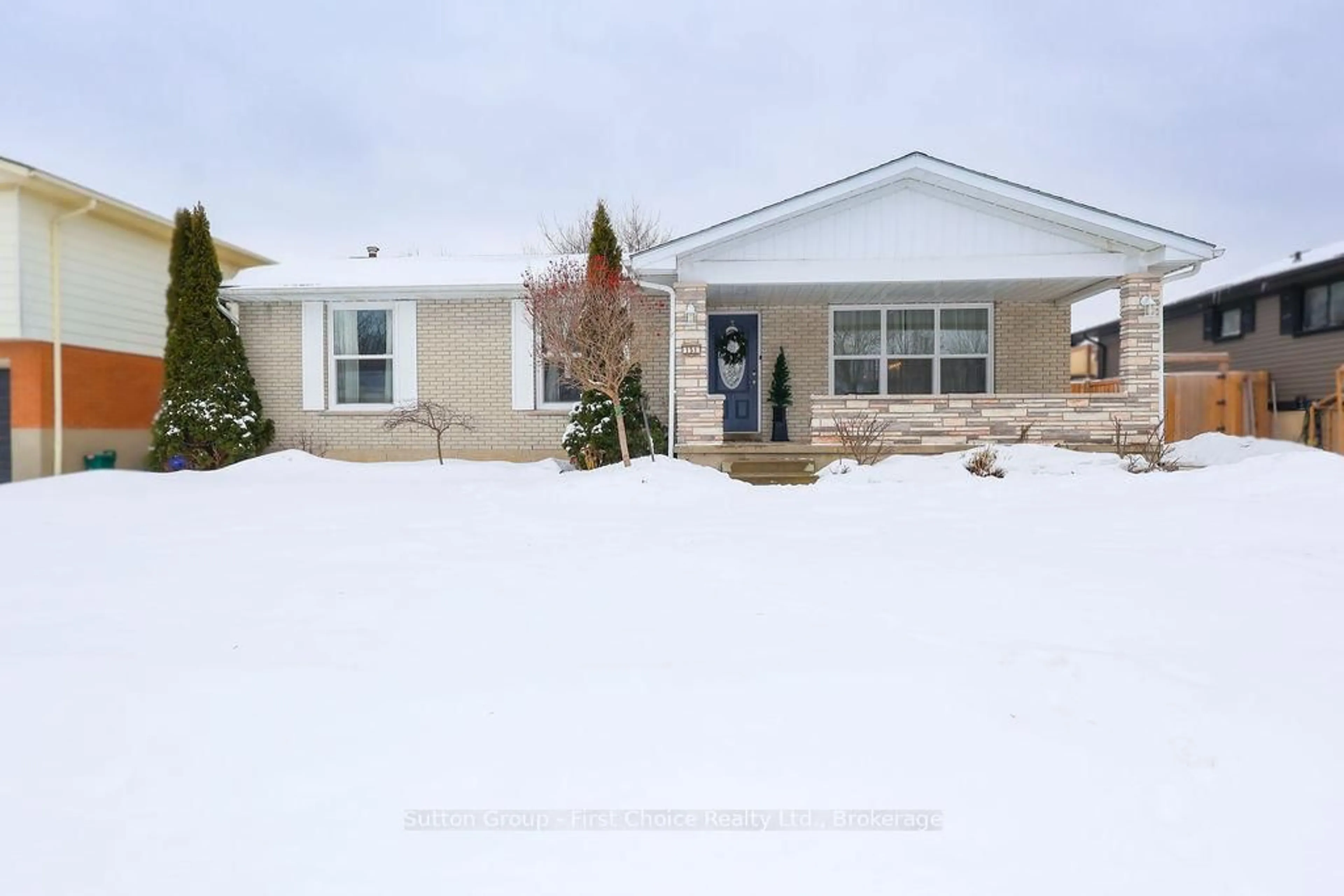 Home with vinyl exterior material, street for 151 Bedford Dr, Stratford Ontario N5A 5J7