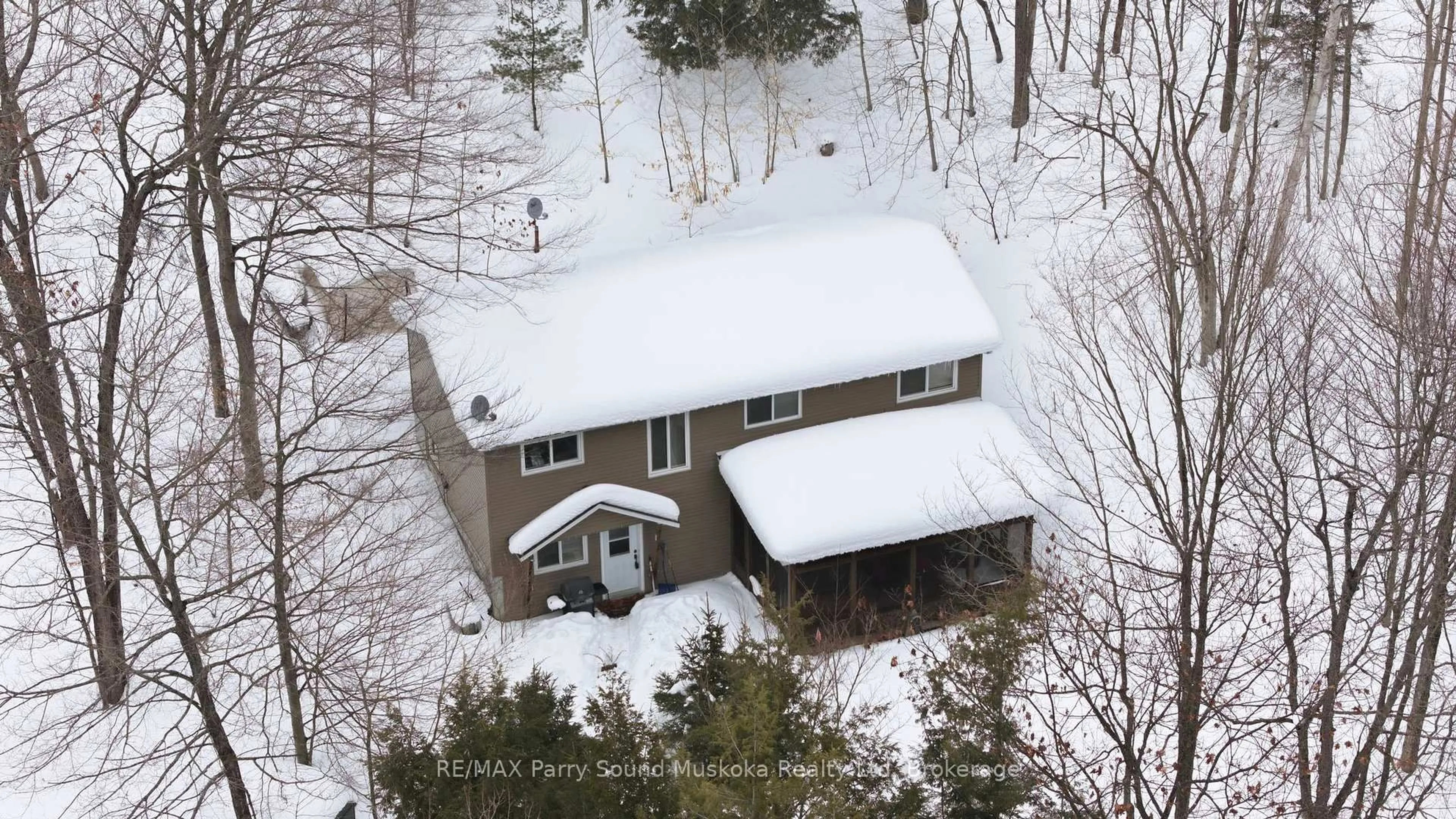 A pic from outside/outdoor area/front of a property/back of a property/a pic from drone, unknown for 17 Indian Grove Rd, Carling Ontario P0G 1G0