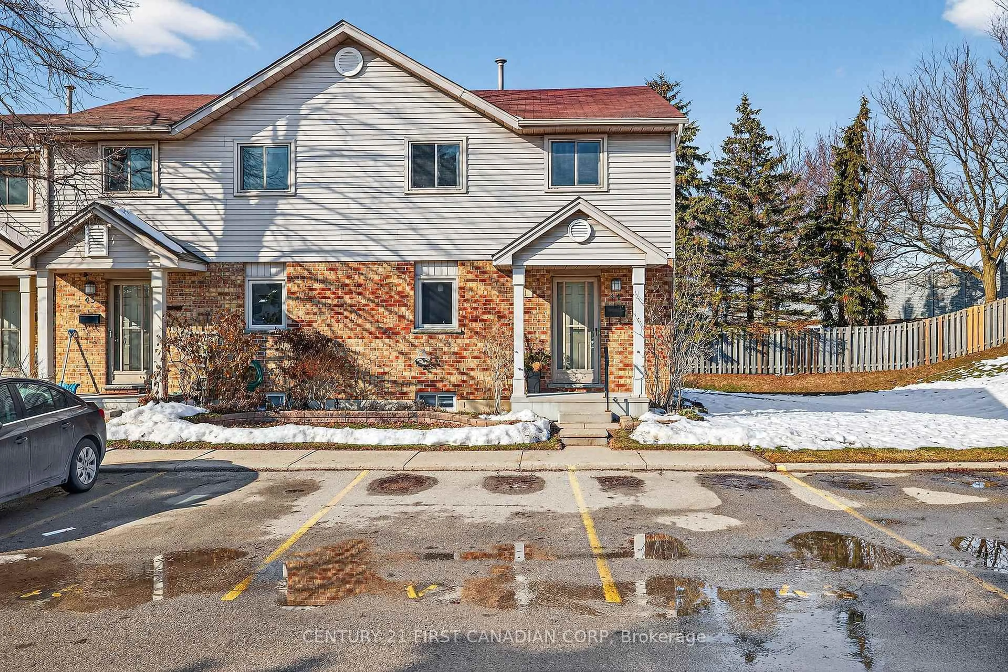 A pic from outside/outdoor area/front of a property/back of a property/a pic from drone, street for 217 Martinet Ave #44, London East Ontario N5V 4P5