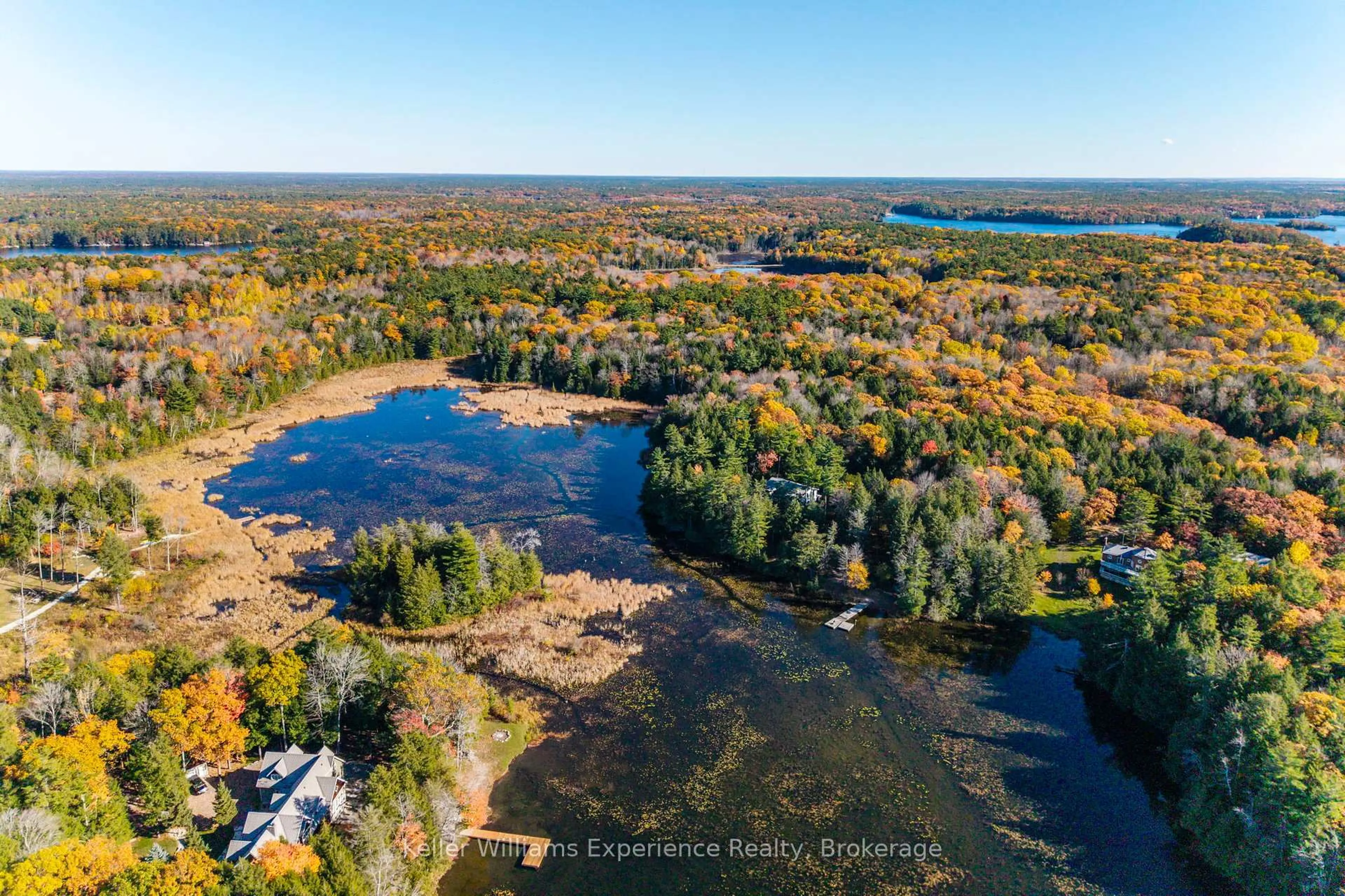 A pic from outside/outdoor area/front of a property/back of a property/a pic from drone, water/lake/river/ocean view for 19 Huron Tr, Georgian Bay Ontario L0K 2A0