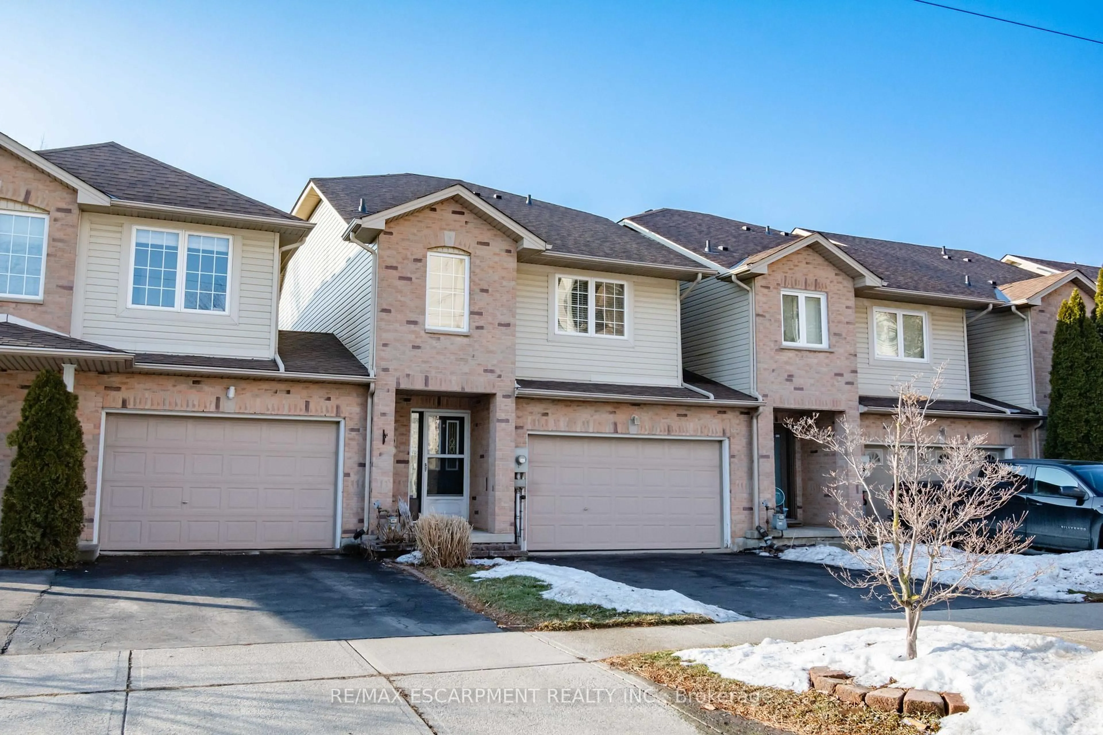 Home with brick exterior material, street for 489 Green Rd, Hamilton Ontario L8E 6A3