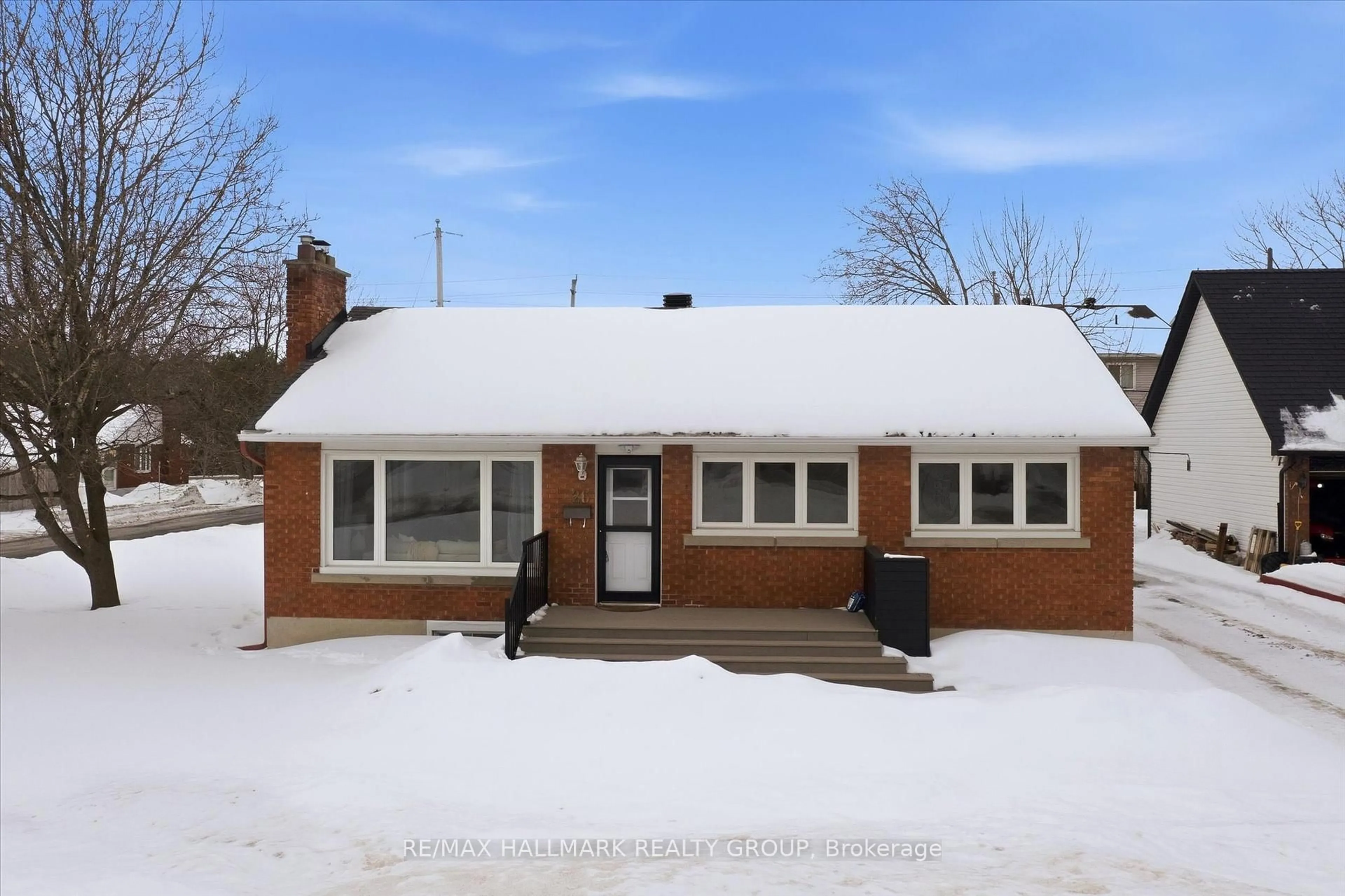 Home with brick exterior material, street for 26 Florette St, Gloucester Ontario K1J 7L4