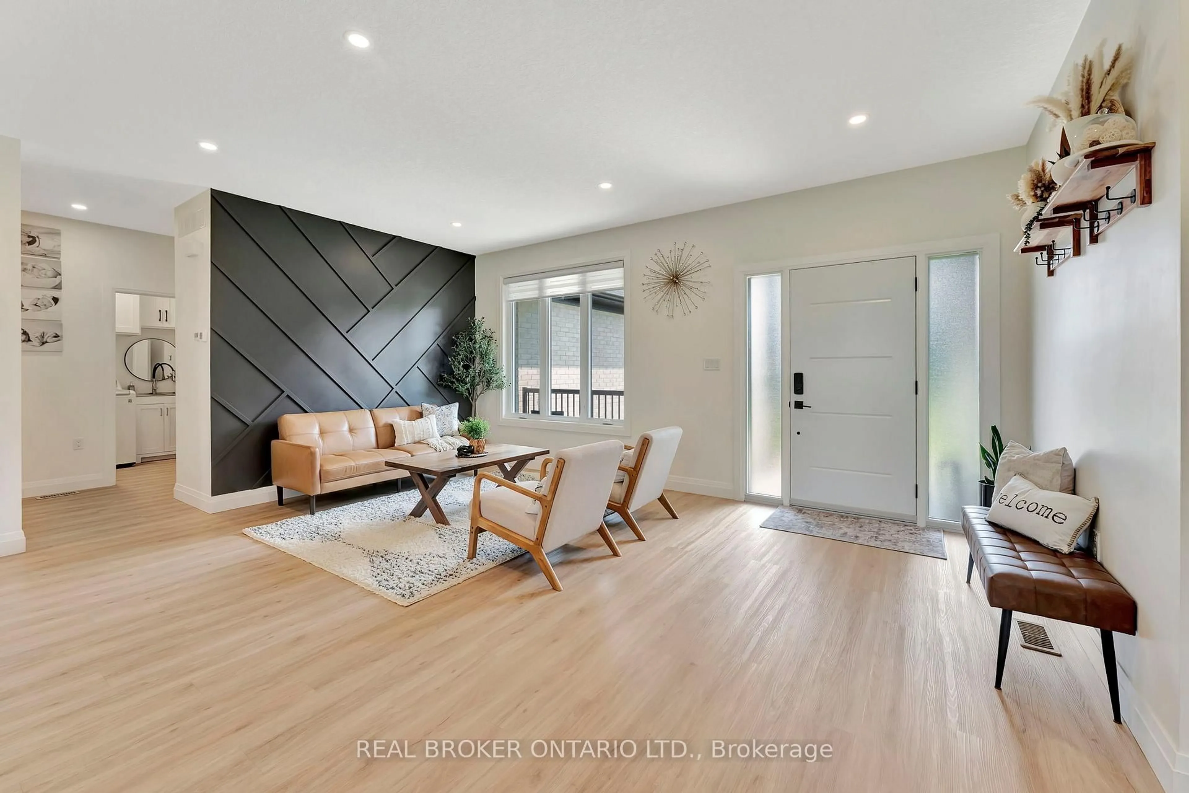 Unknown for 30 Tanager Dr, Tillsonburg Ontario N4G 1A9