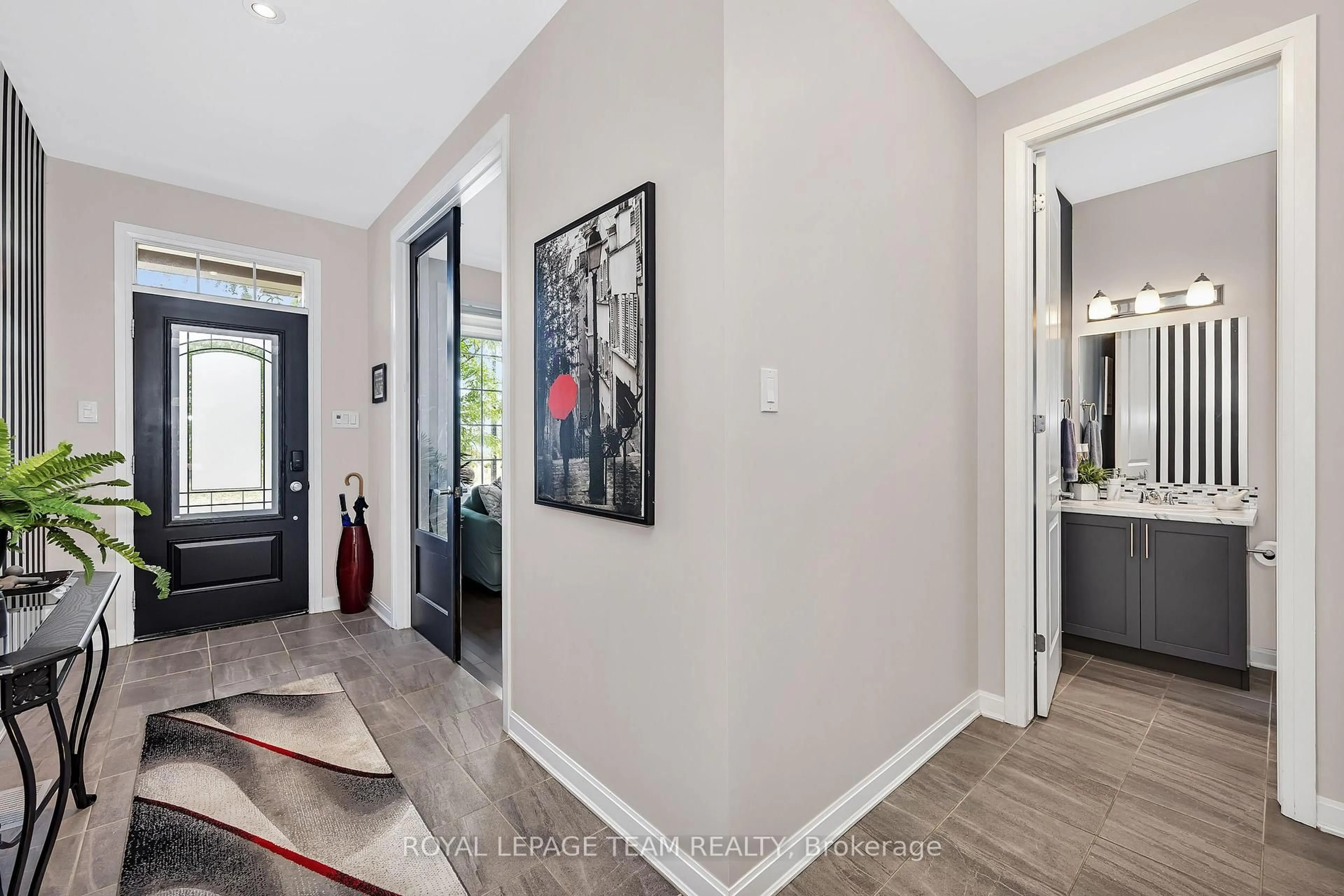 Indoor entryway for 3222 Harvester Cres, North Grenville Ontario K0G 1J0