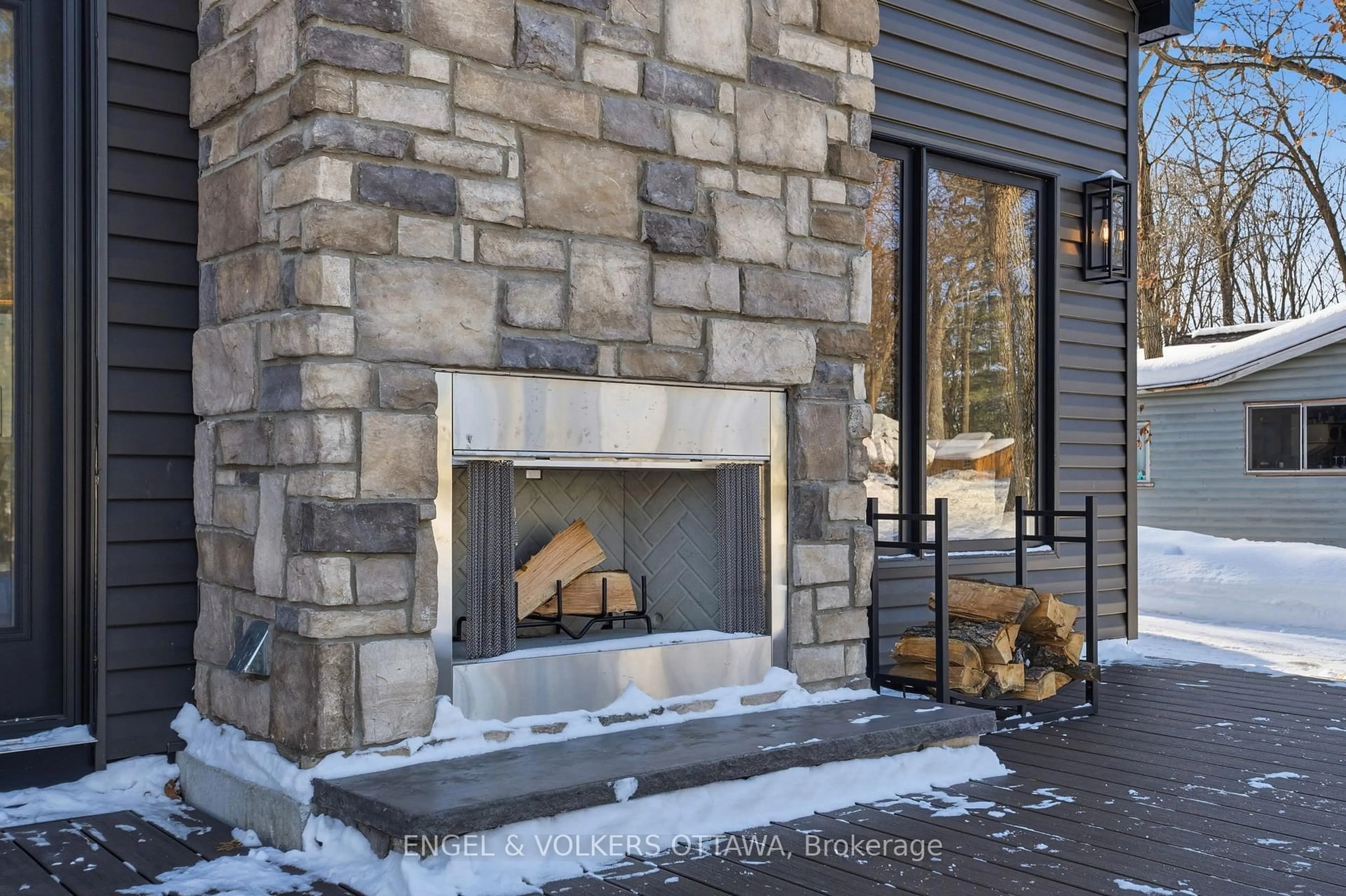 Unknown for 557 Bayview Dr, Ottawa Ontario K0A 3M0