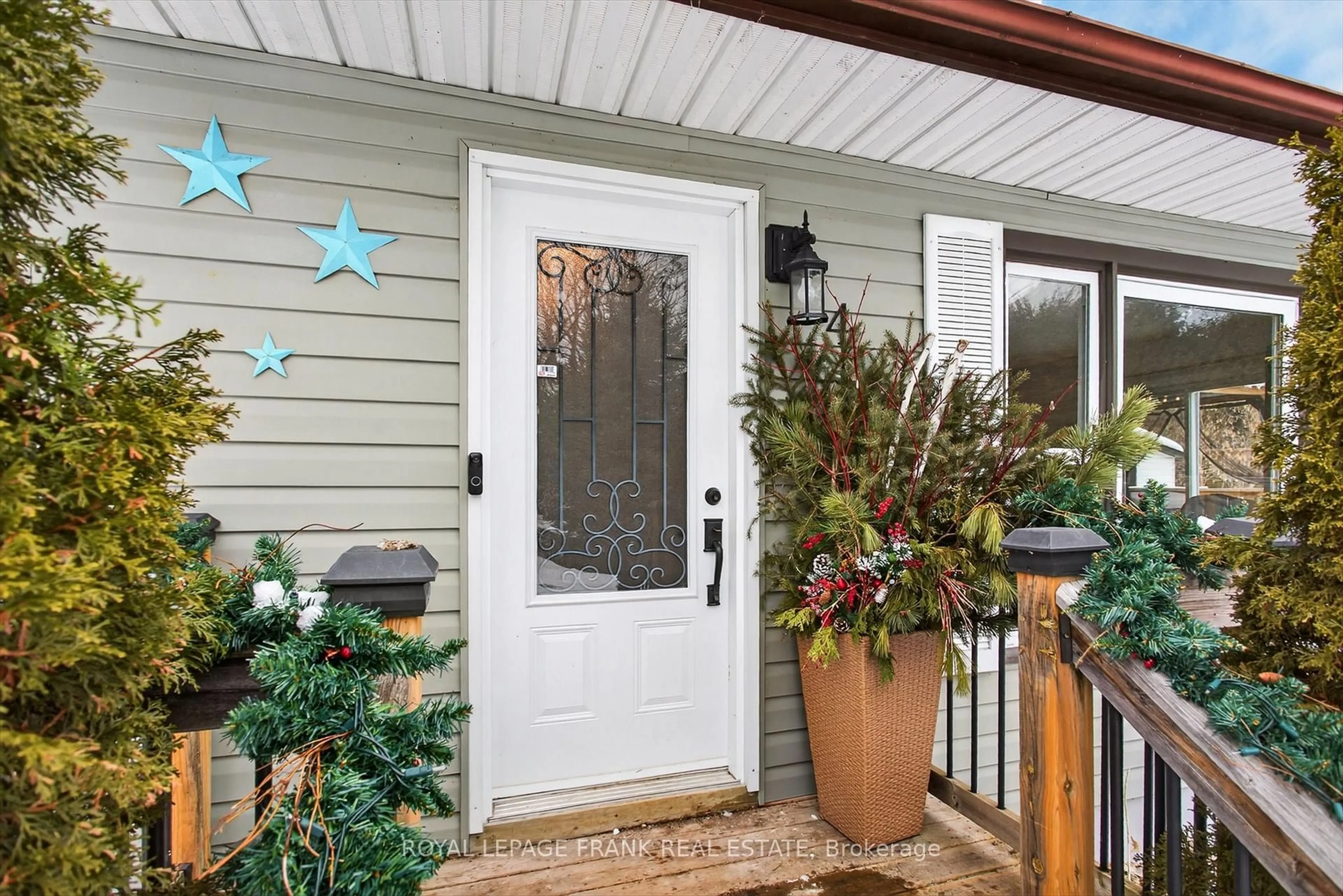 Indoor entryway for 4 Heath Dr, Trent Hills Ontario K0K 3K0