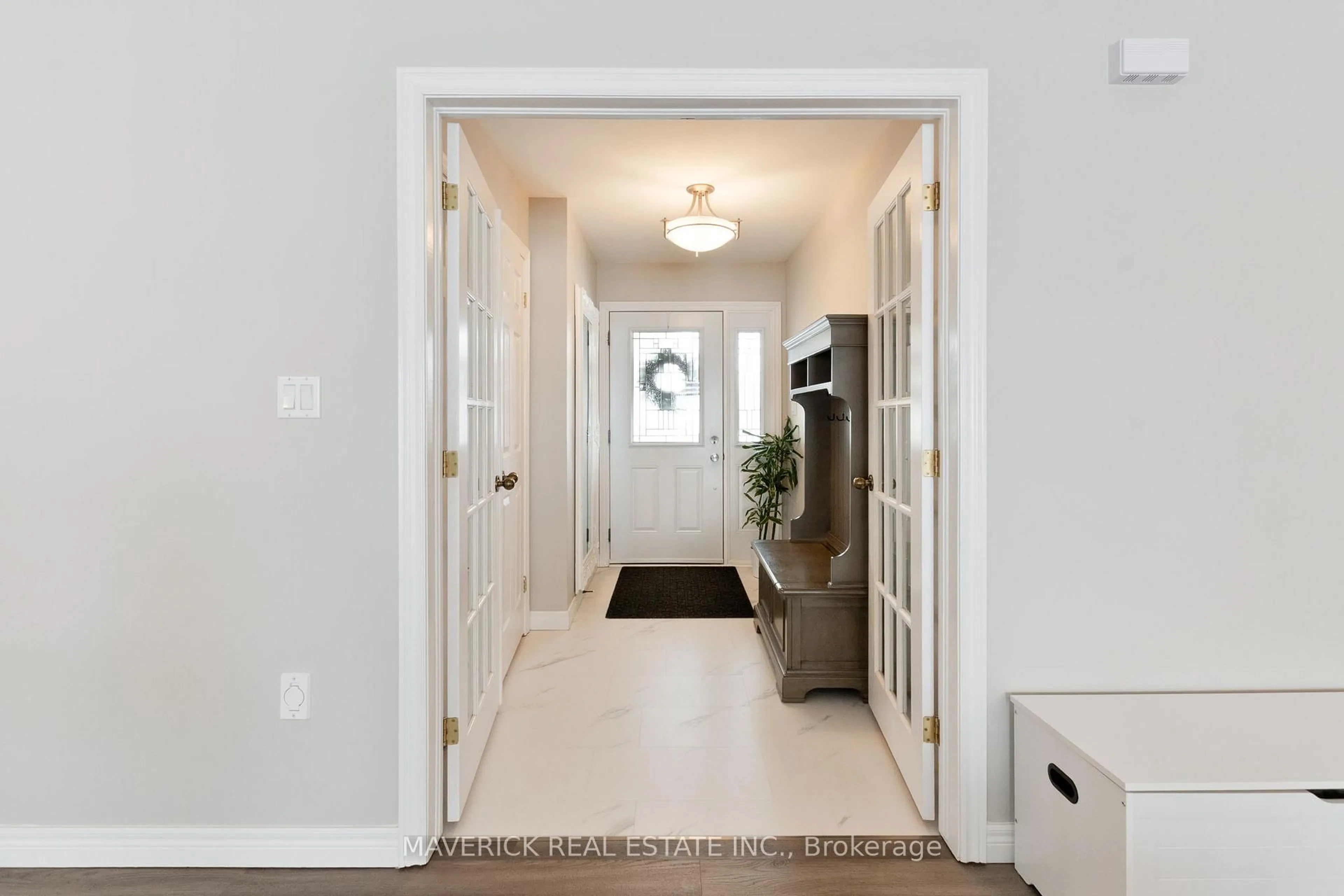 Indoor entryway for 224 Snyders Ave, Central Elgin Ontario N0L 1B0