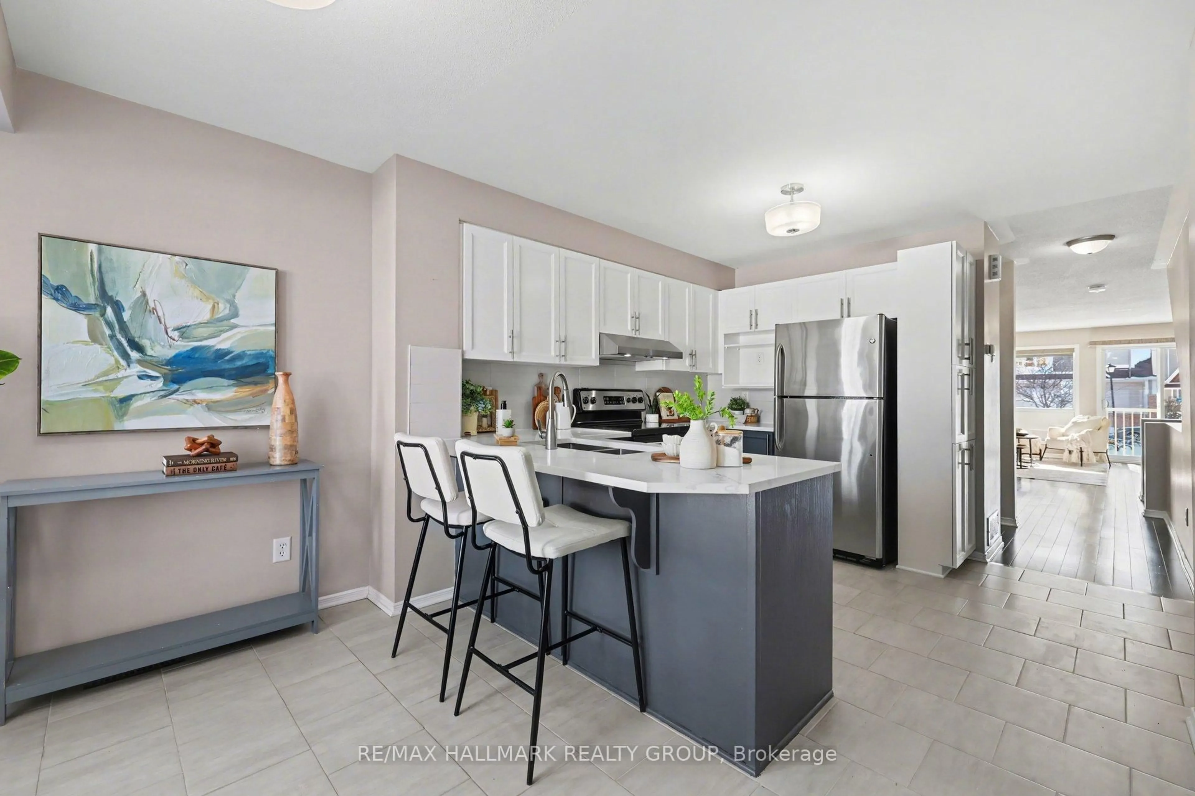 Open concept kitchen, ceramic/tile floor for 275 AQUAVIEW Dr, Ottawa Ontario K4A 0B5