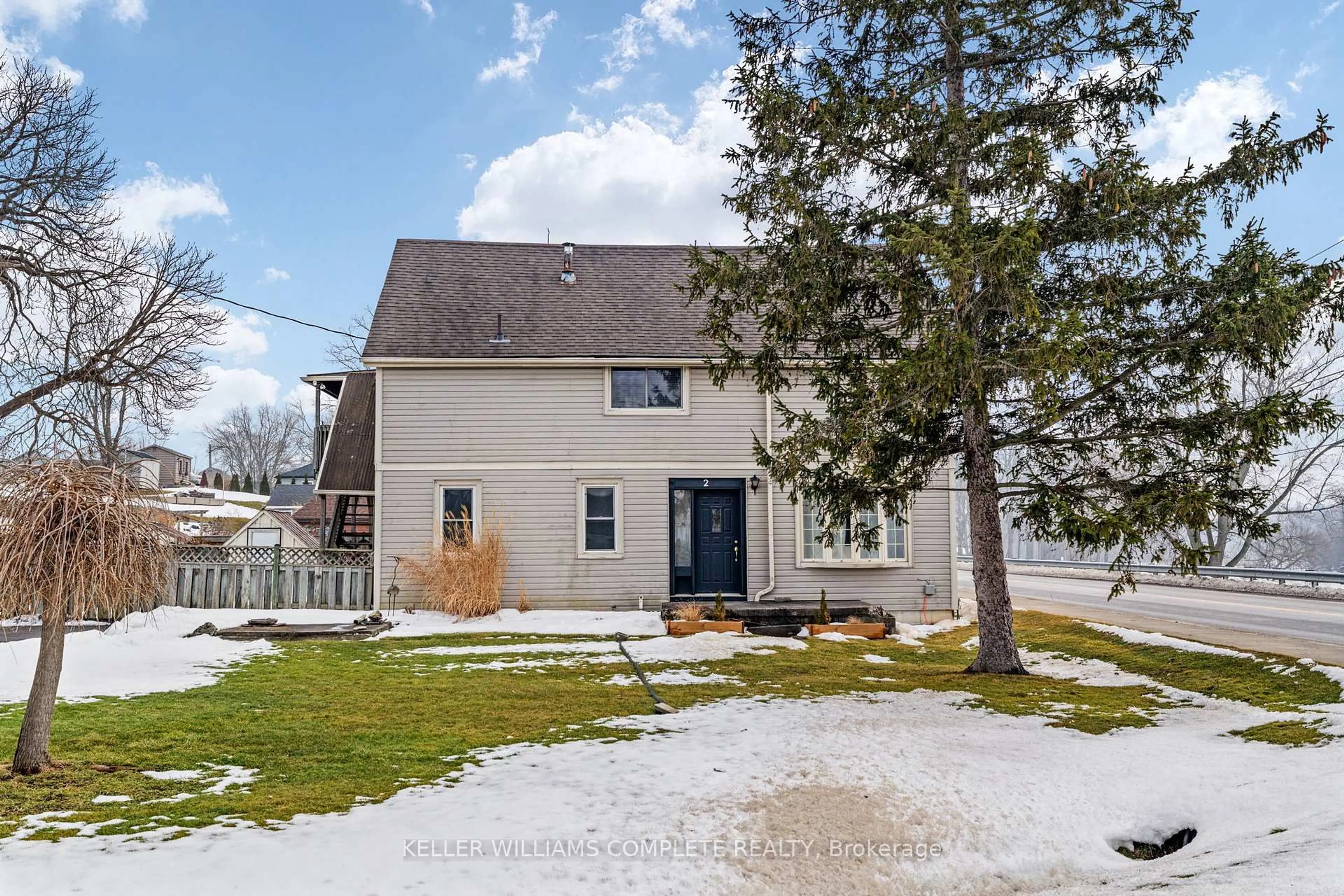 A pic from outside/outdoor area/front of a property/back of a property/a pic from drone, street for 2 MILL St, Haldimand Ontario N0A 1R0