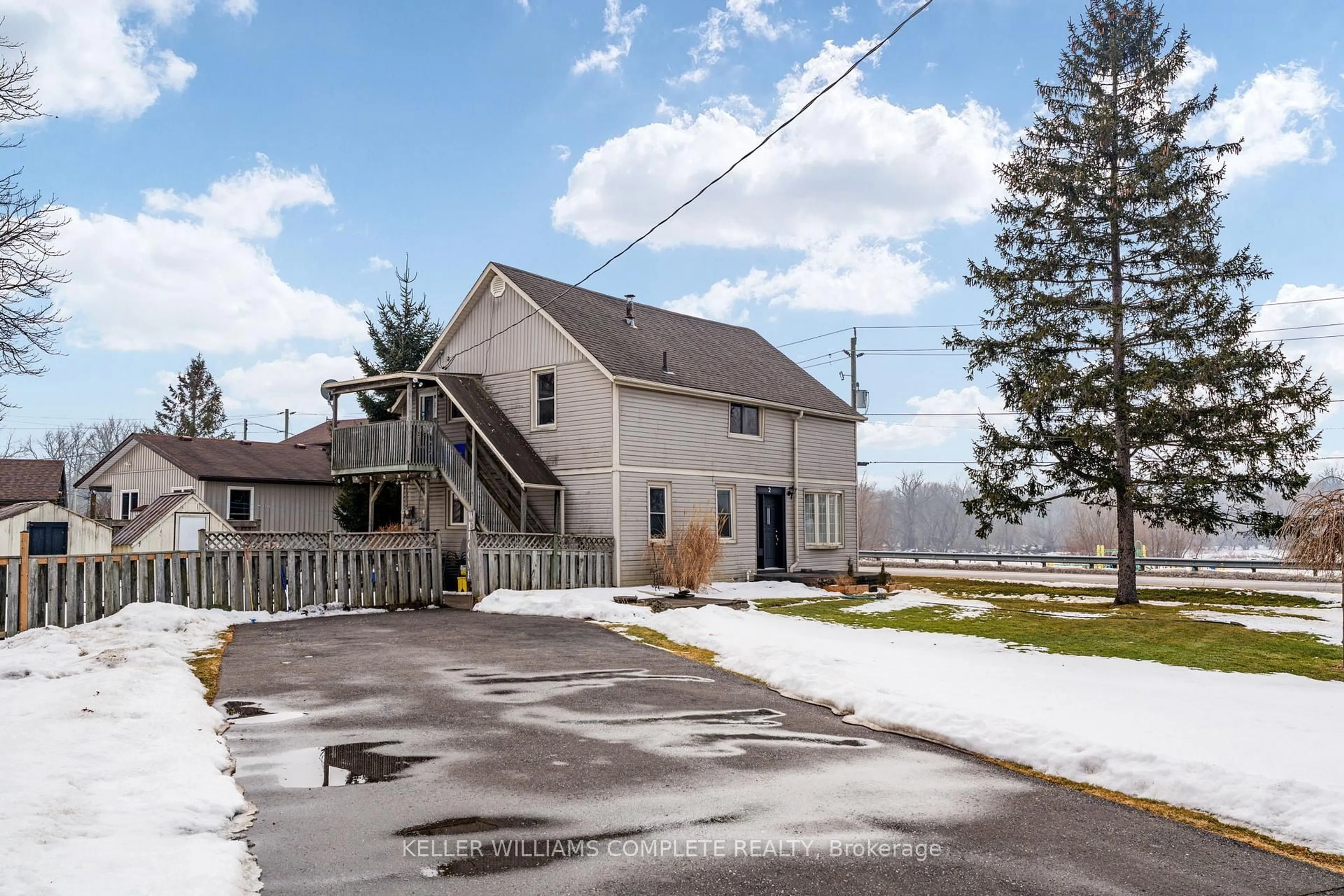 A pic from outside/outdoor area/front of a property/back of a property/a pic from drone, street for 2 MILL St, Haldimand Ontario N0A 1R0