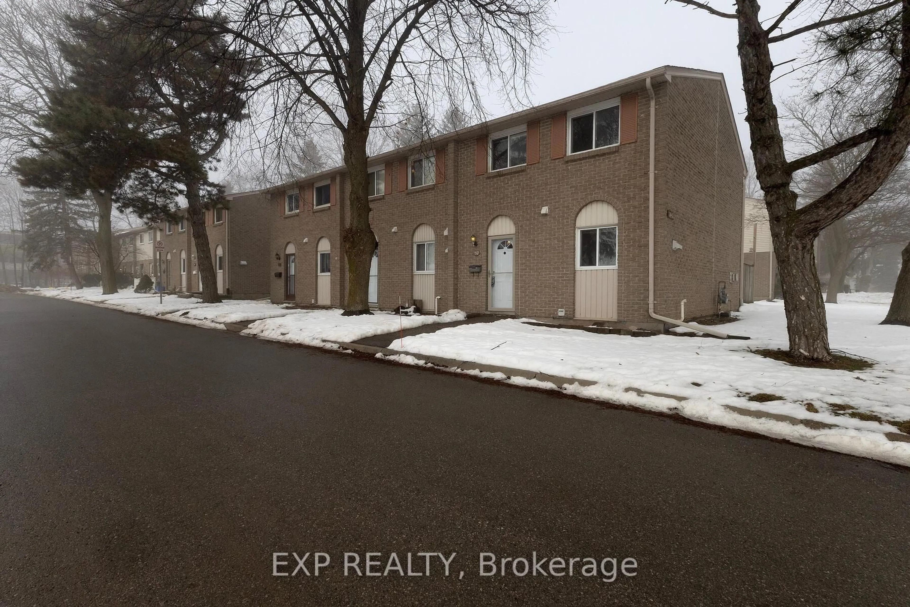 A pic from outside/outdoor area/front of a property/back of a property/a pic from drone, street for 166 Southdale Rd #152, London South Ontario N6J 2J1