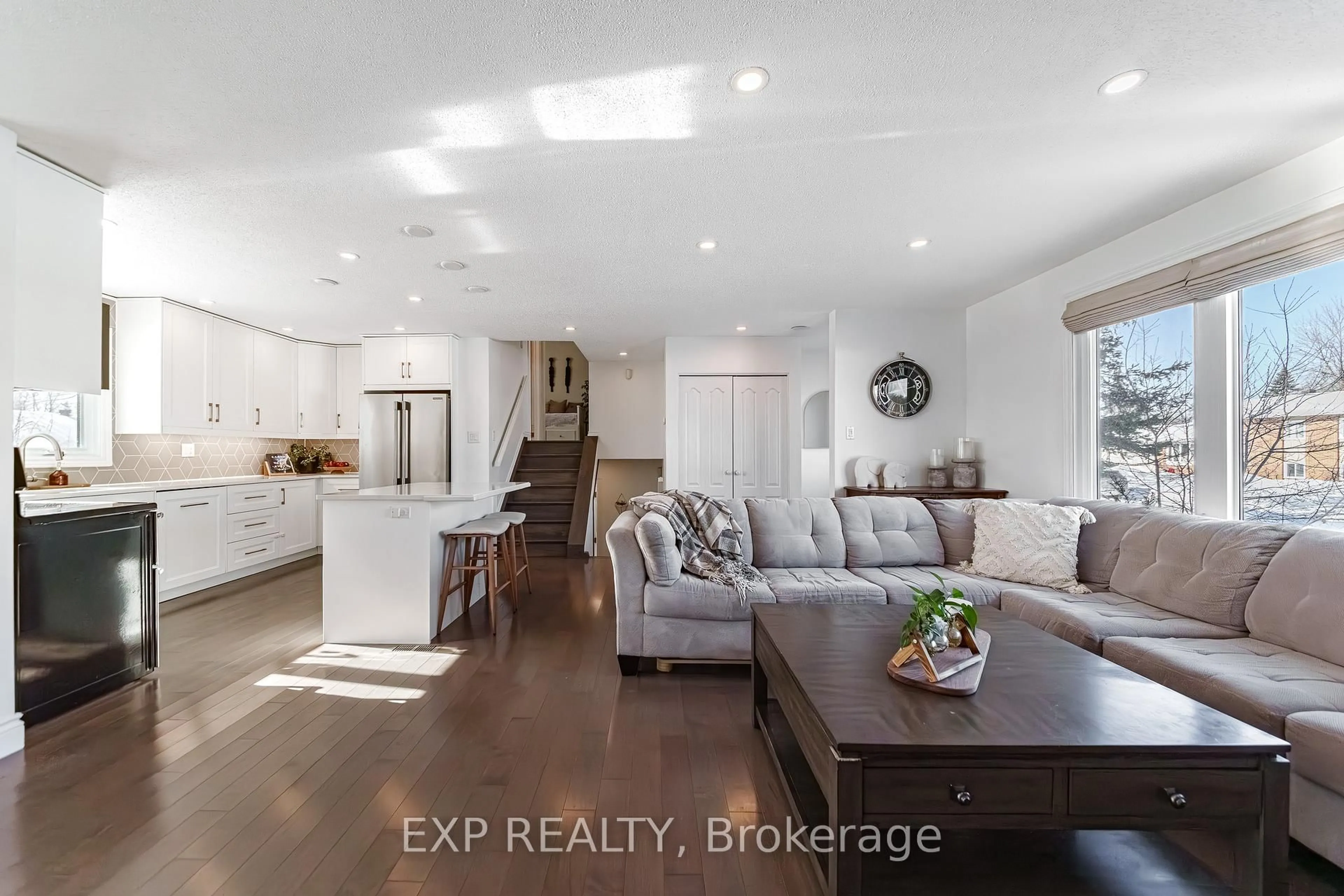 Open concept kitchen, unknown for 1159 Jean Park Rd, Manotick Ontario K4M 1E4