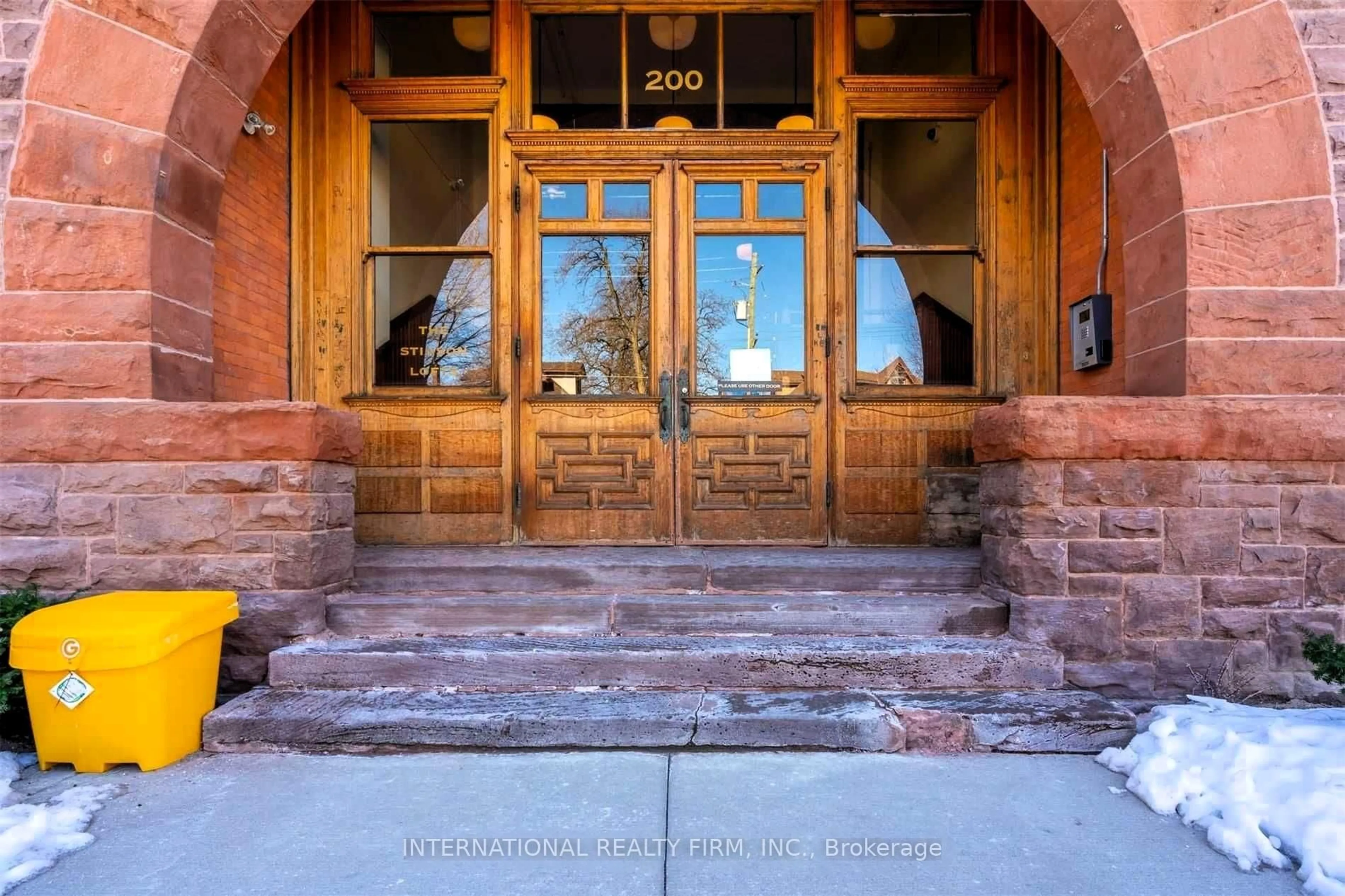 Unknown for 200 Stinson St #PH16, Hamilton Ontario L8N 4J5