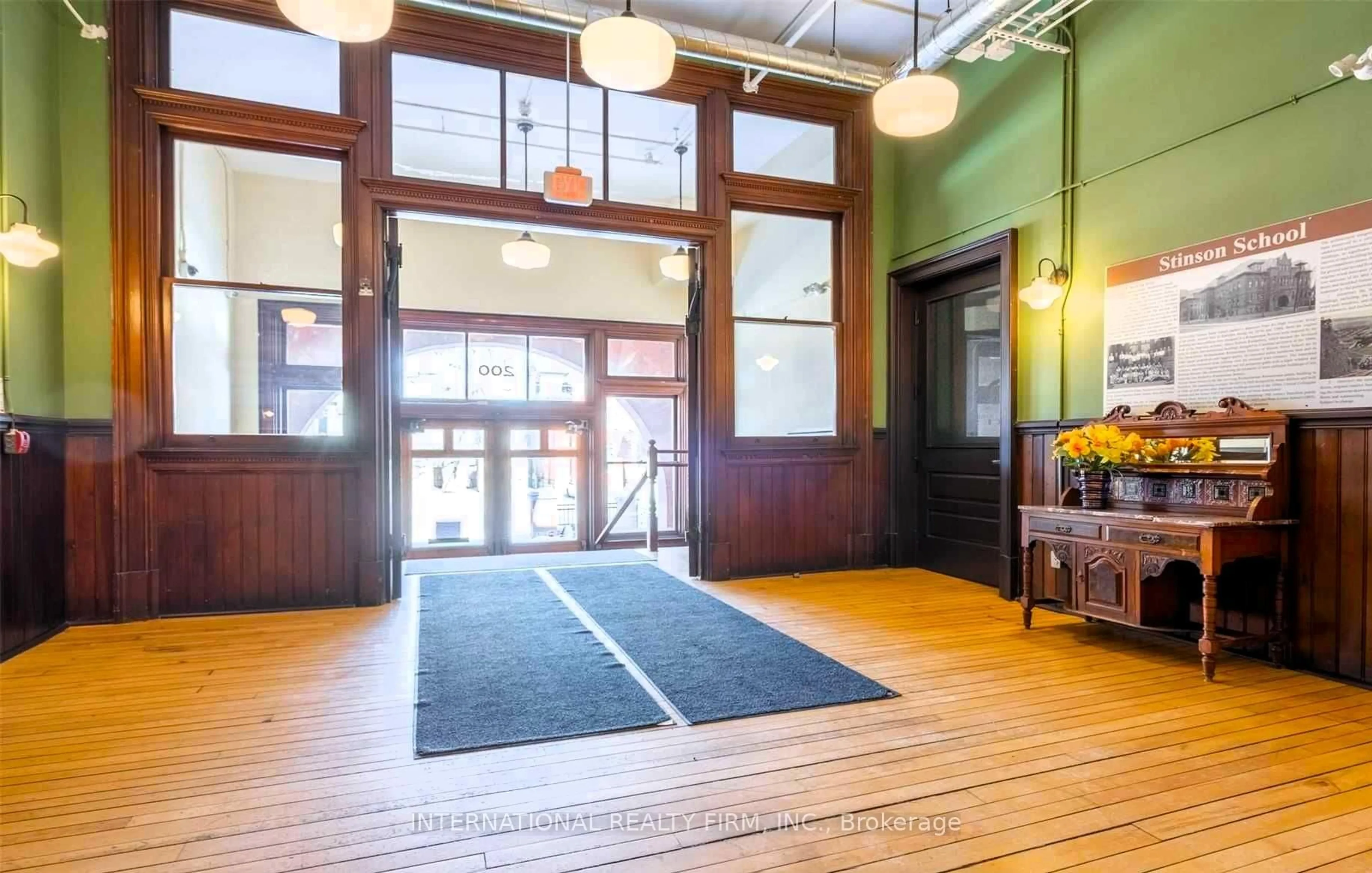 Indoor foyer for 200 Stinson St #PH16, Hamilton Ontario L8N 4J5