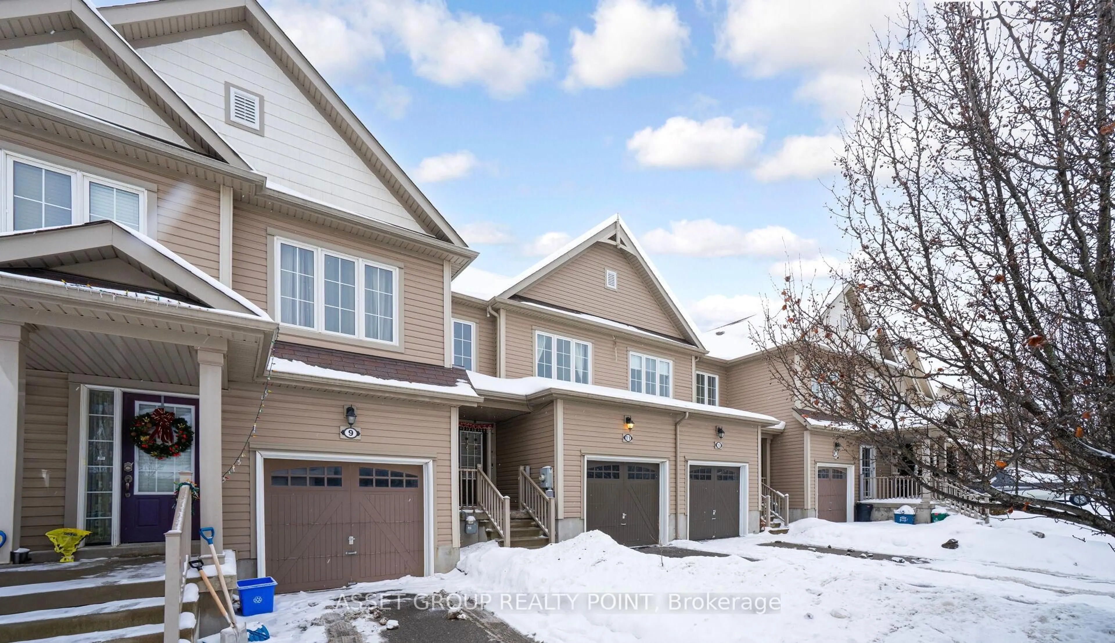 Unknown for 11 Dwyer Crt, Brantford Ontario N3T 0B7