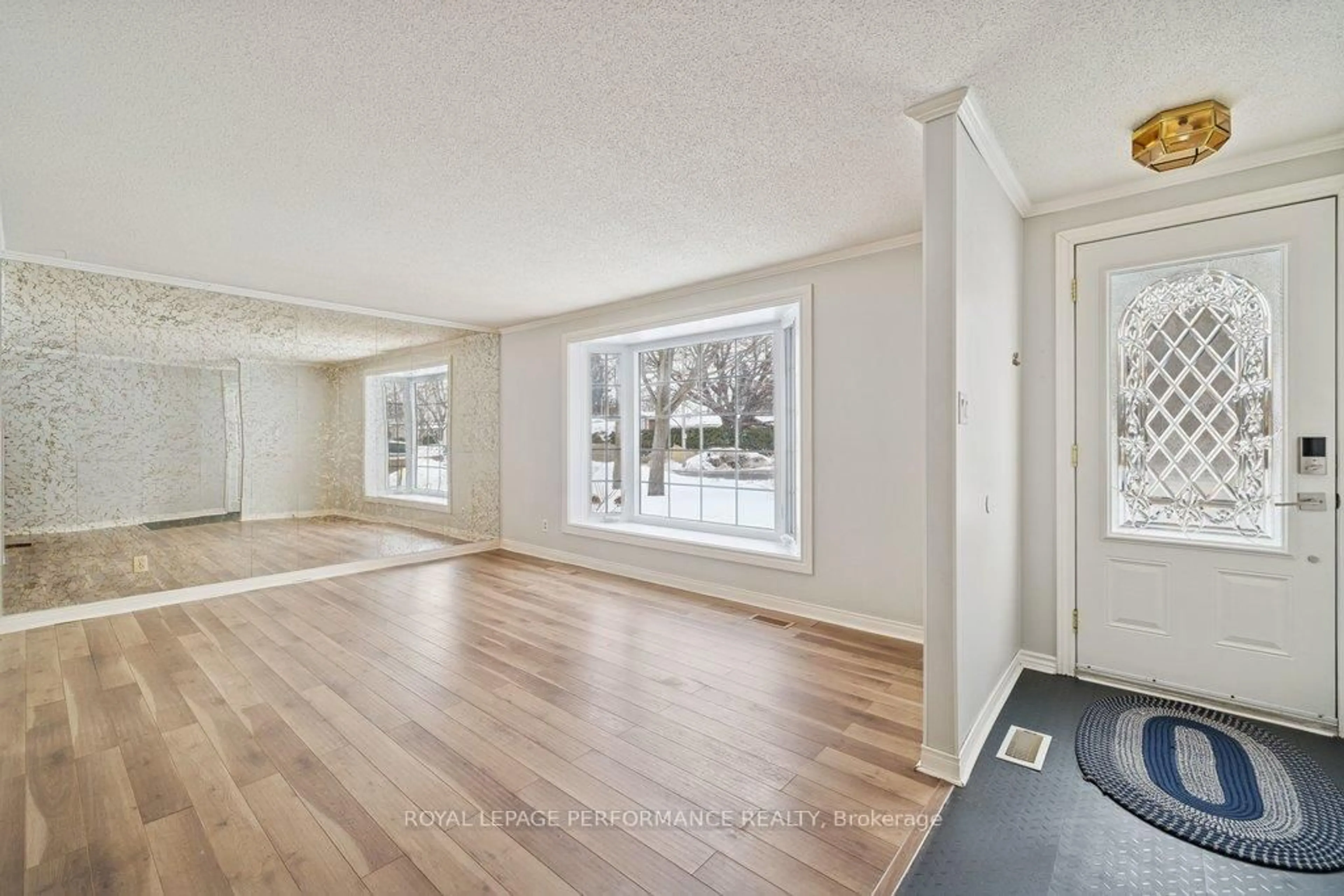 Unknown for 348 Amiens St, Ottawa Ontario K1E 1N9