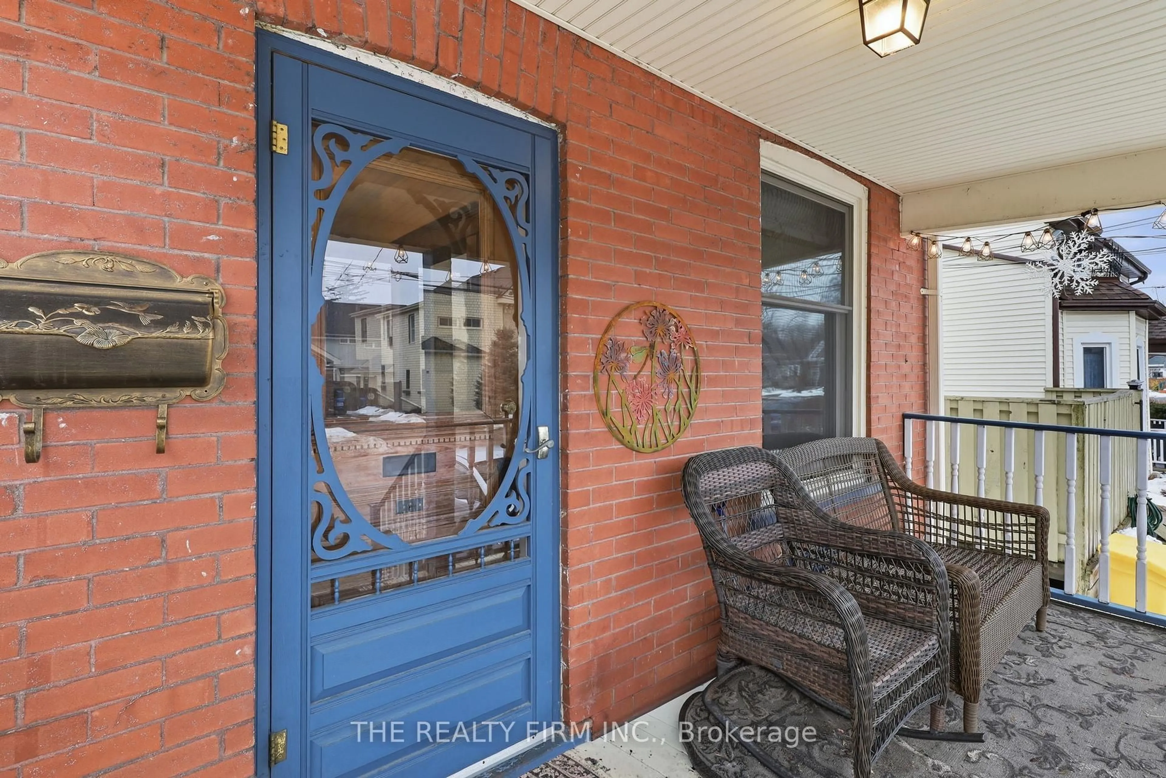 Patio, street for 7 Edward St, London South Ontario N6C 3G9