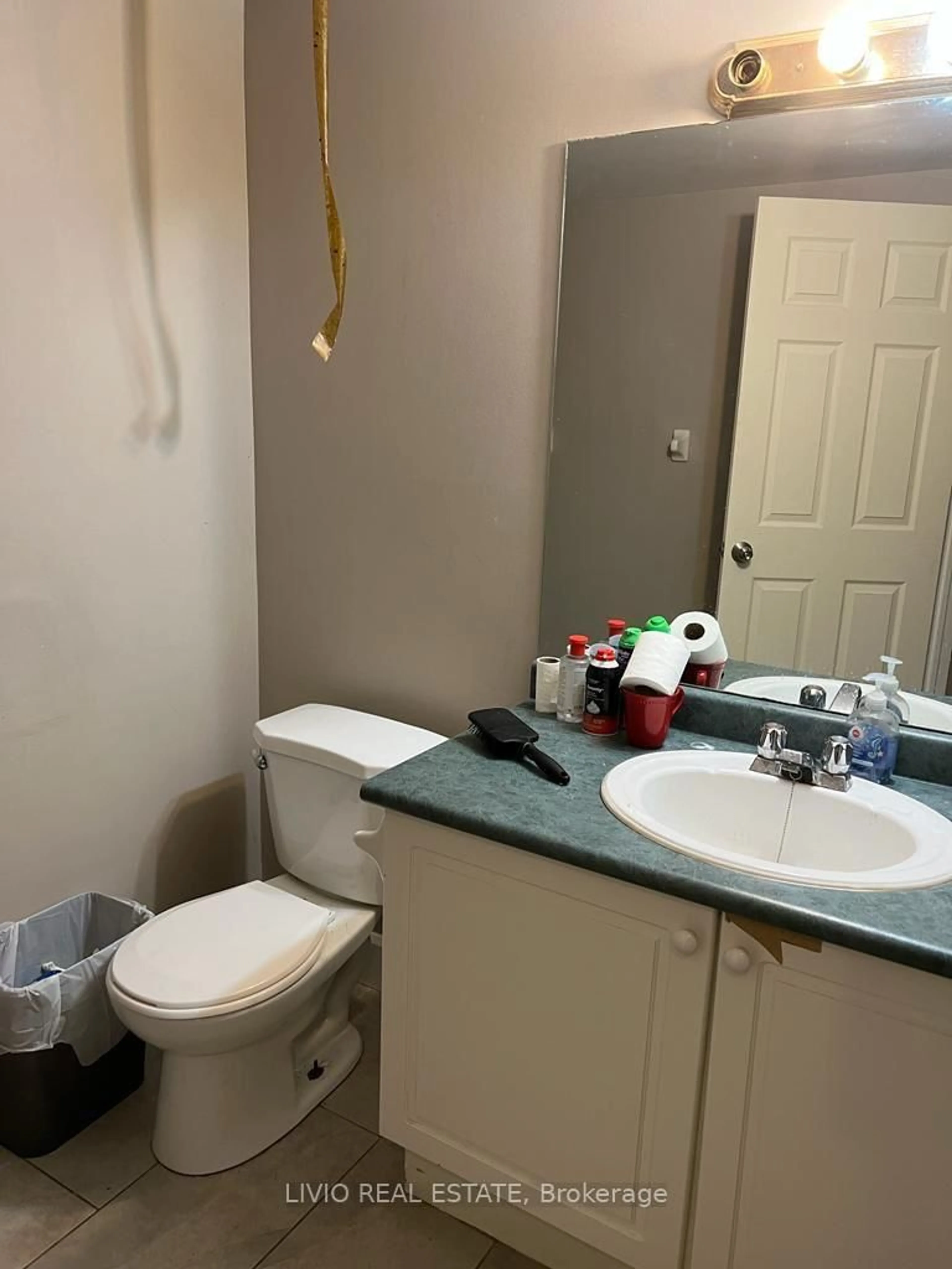 A pic of a room for 185 Thurman Circ, London East Ontario N5V 4Z1