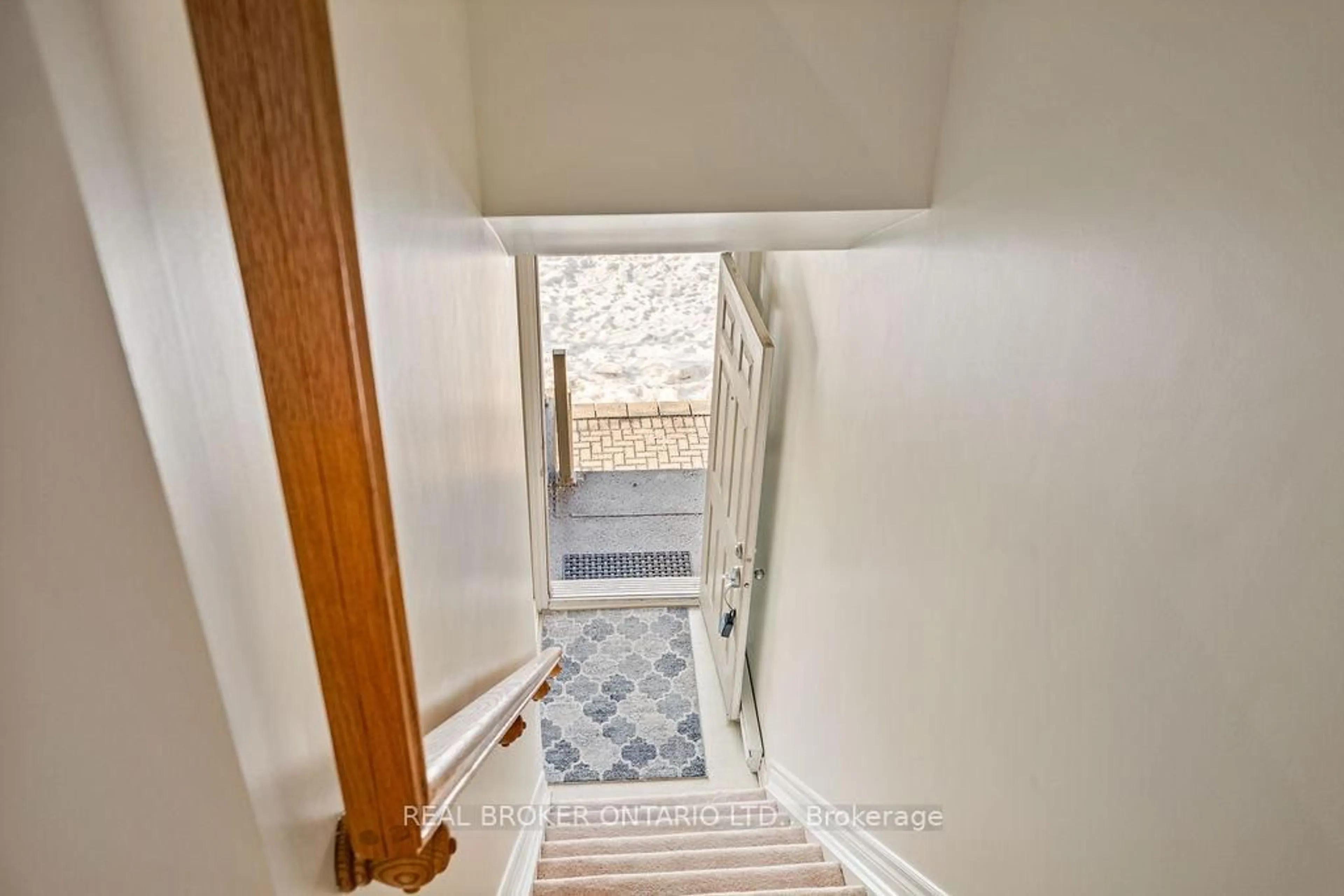 Stairs for 165 Waterbridge Dr #10, Ottawa Ontario K2G 7G3