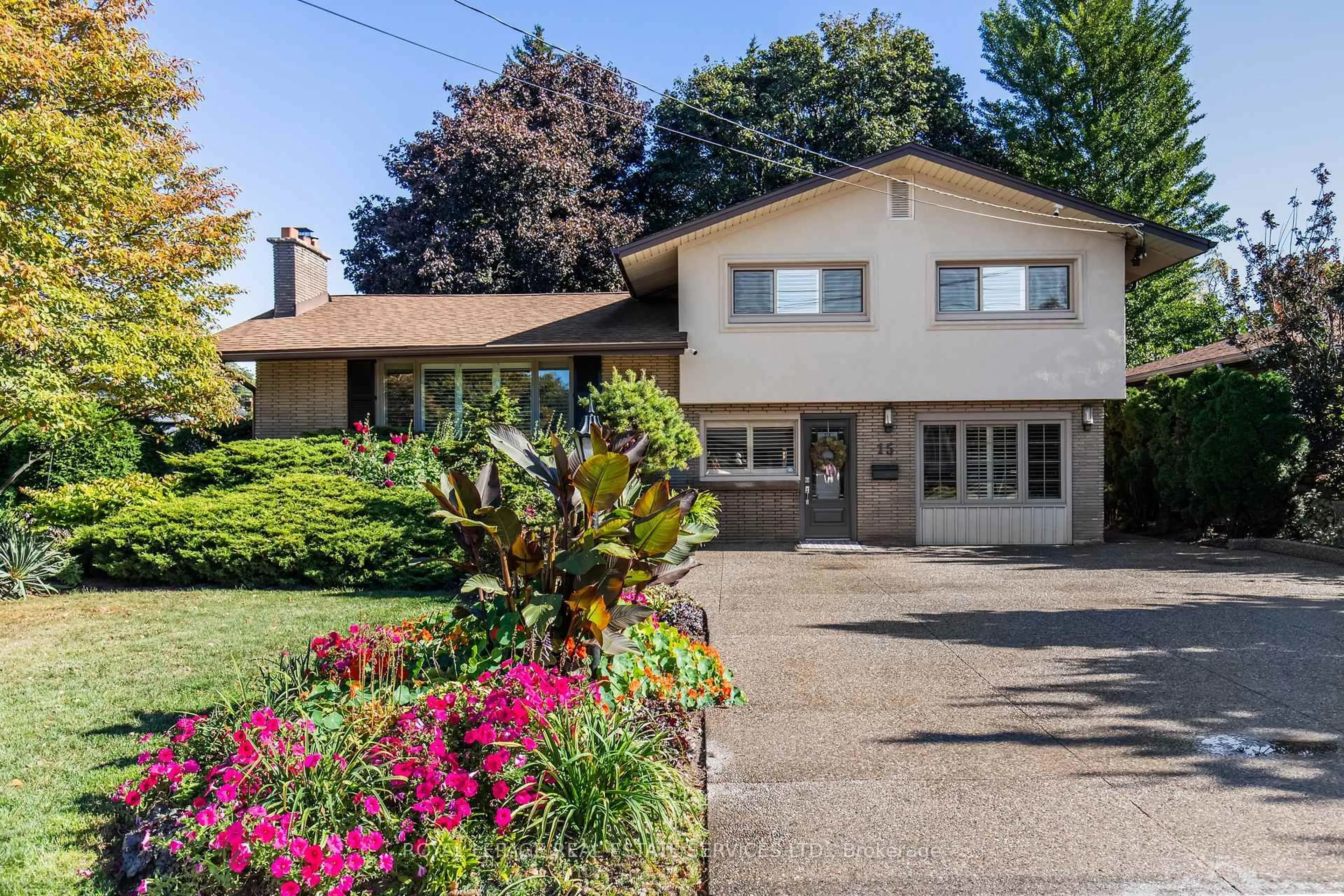 Home with vinyl exterior material, street for 15 Belair Dr, Hamilton Ontario L9A 2Z3