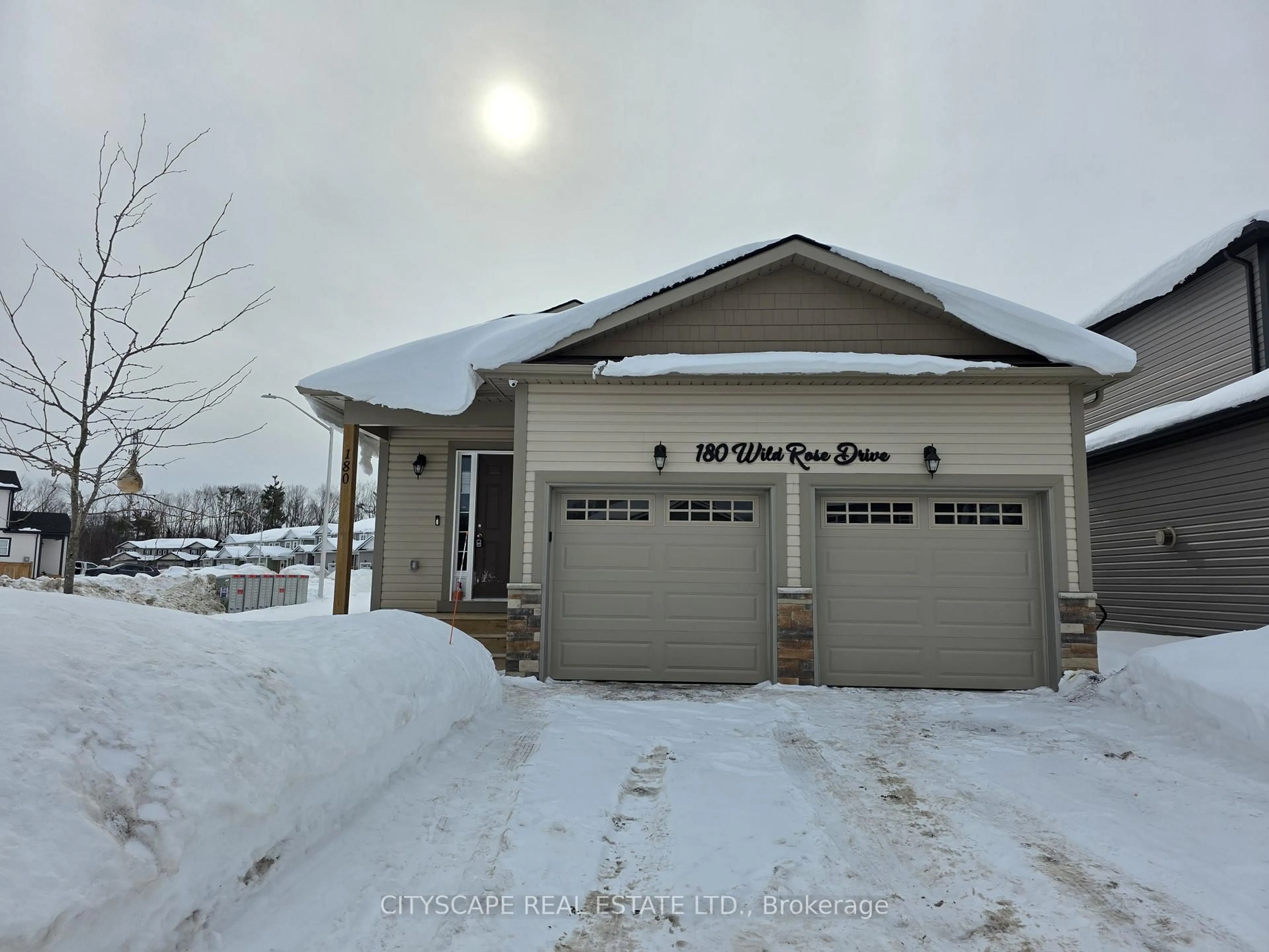 Unknown for 180 Wild Rose Dr, Gravenhurst Ontario P1P 0B4