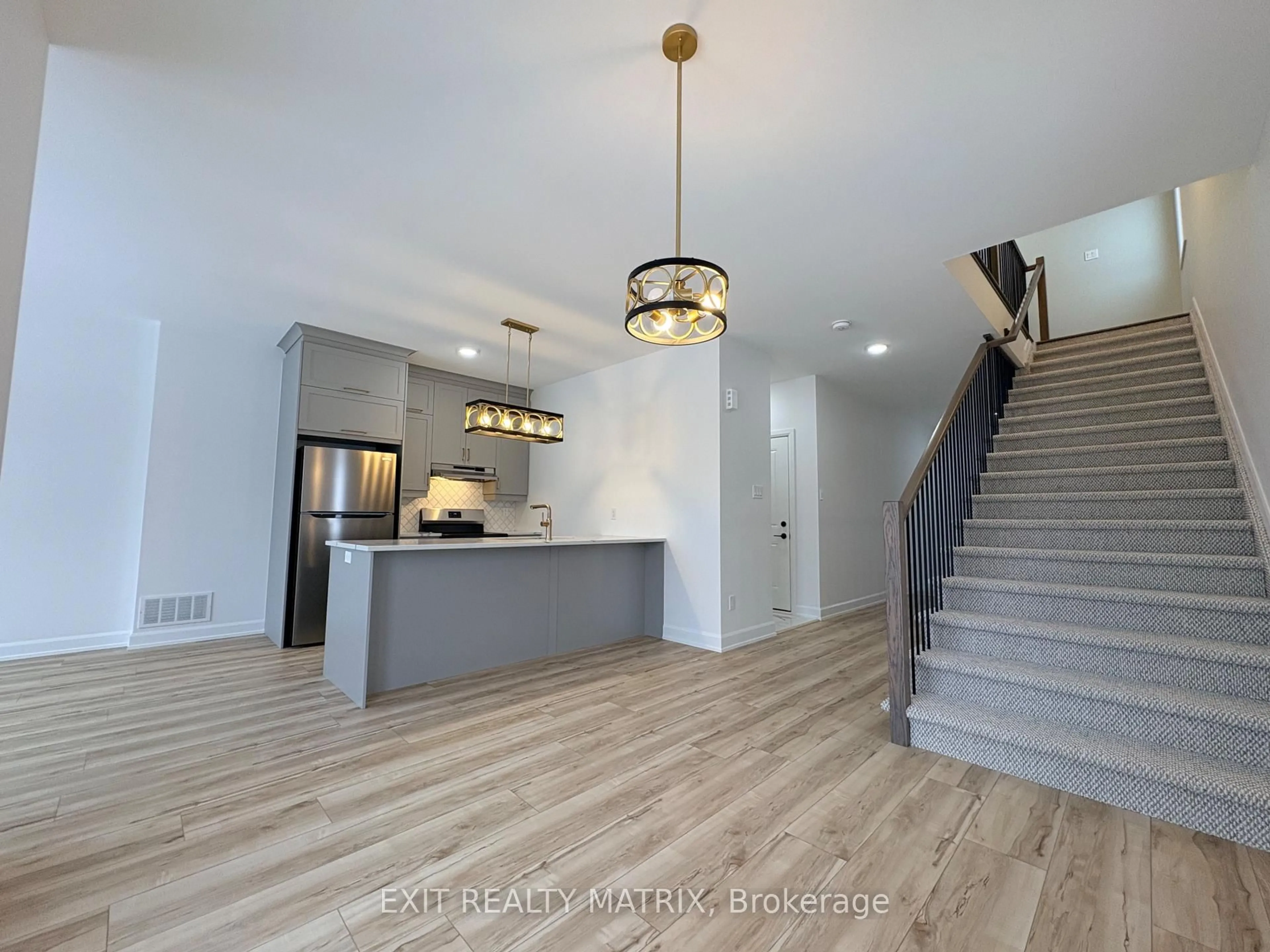 Open concept kitchen, unknown for 146 Elizabeth Dr, North Dundas Ontario K0C 1H0