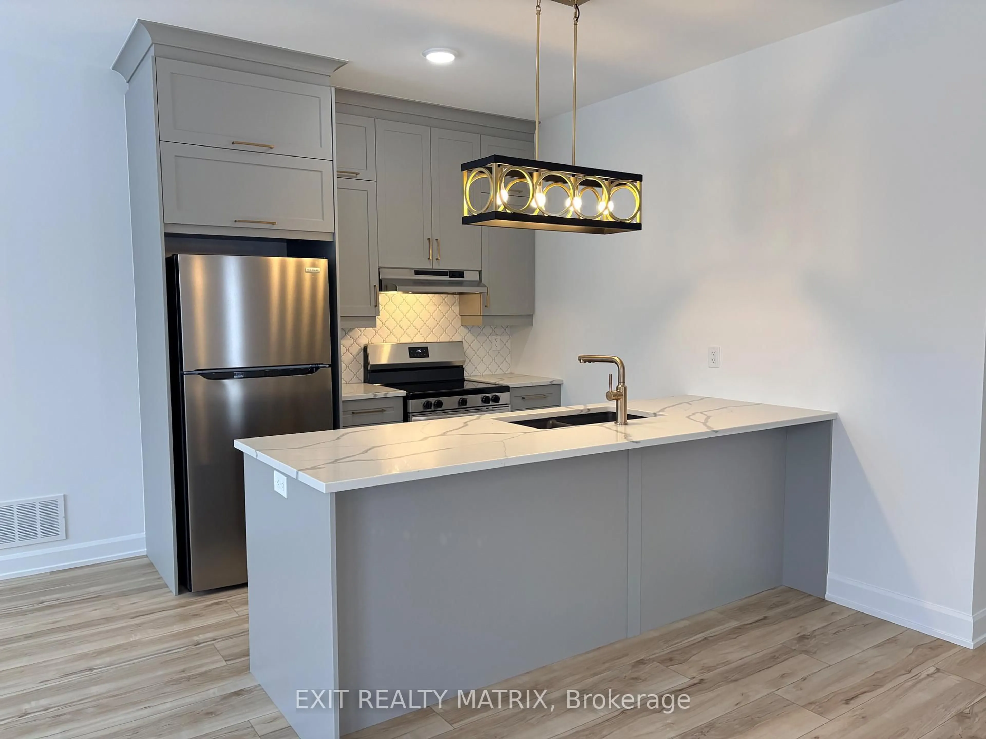 Open concept kitchen, unknown for 146 Elizabeth Dr, North Dundas Ontario K0C 1H0