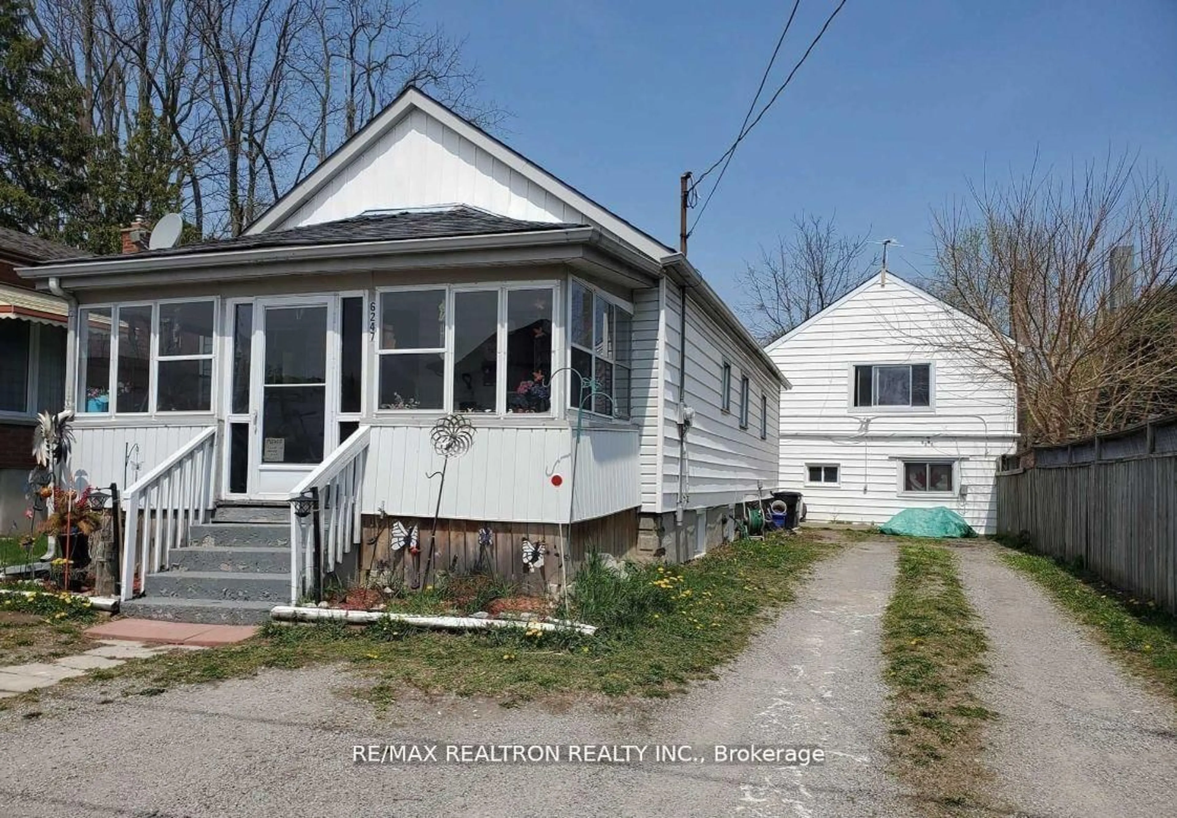 Unknown for 6247 Taylor St, Niagara Falls Ontario L2G 2E9