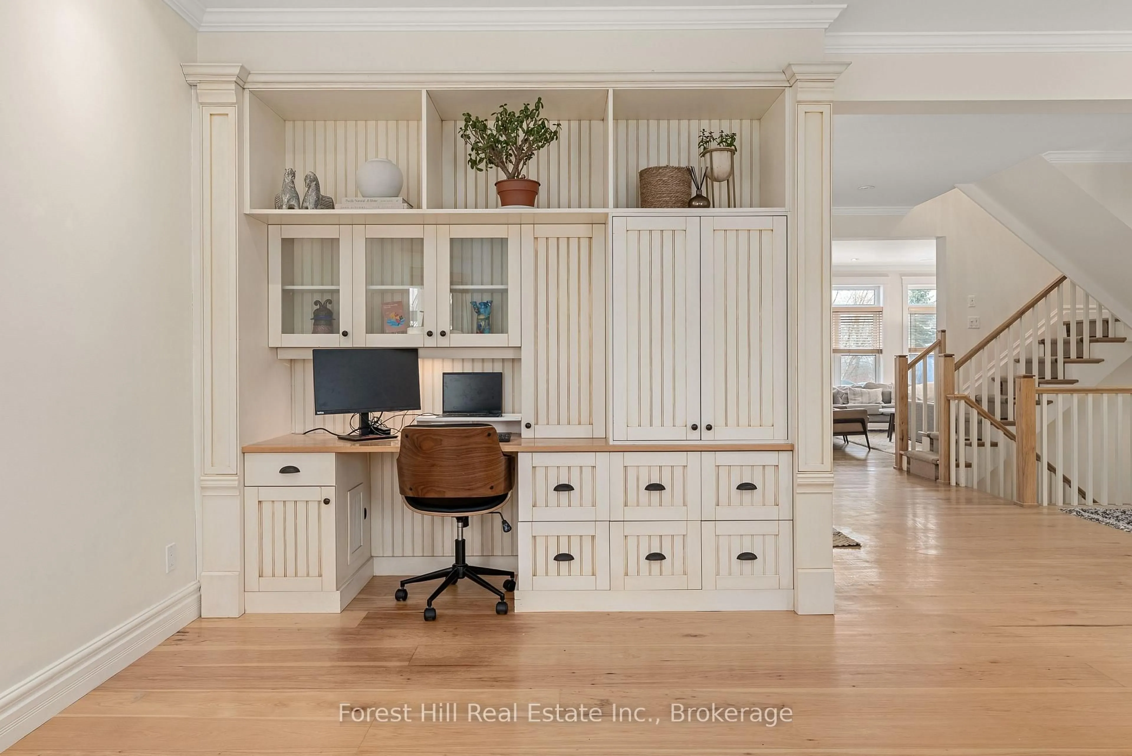 Unknown for 156 Snowbridge Way, Blue Mountains Ontario L9Y 0V1