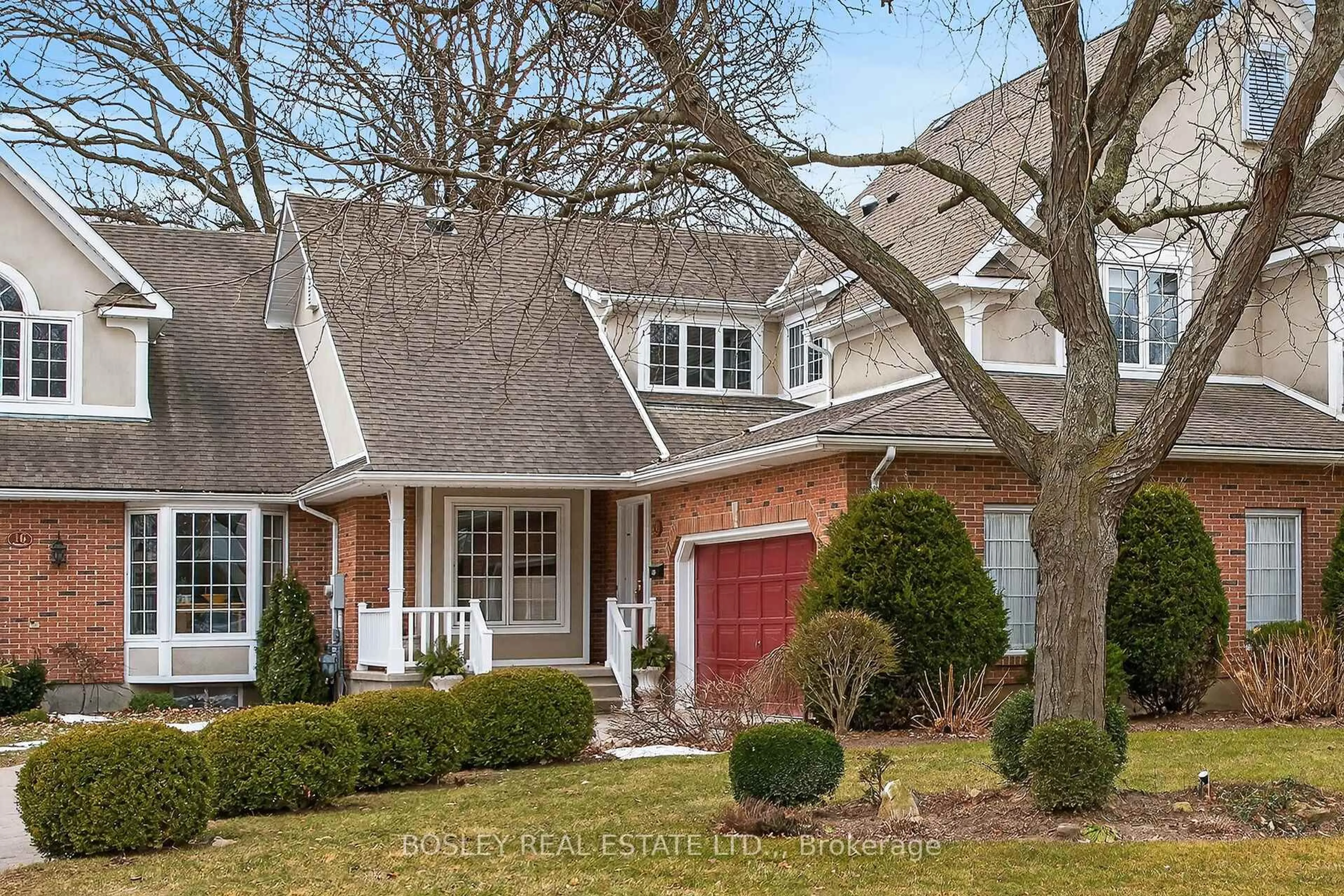 Home with brick exterior material, street for 14 Weatherstone Crt, Niagara-on-the-Lake Ontario L0S 1J0