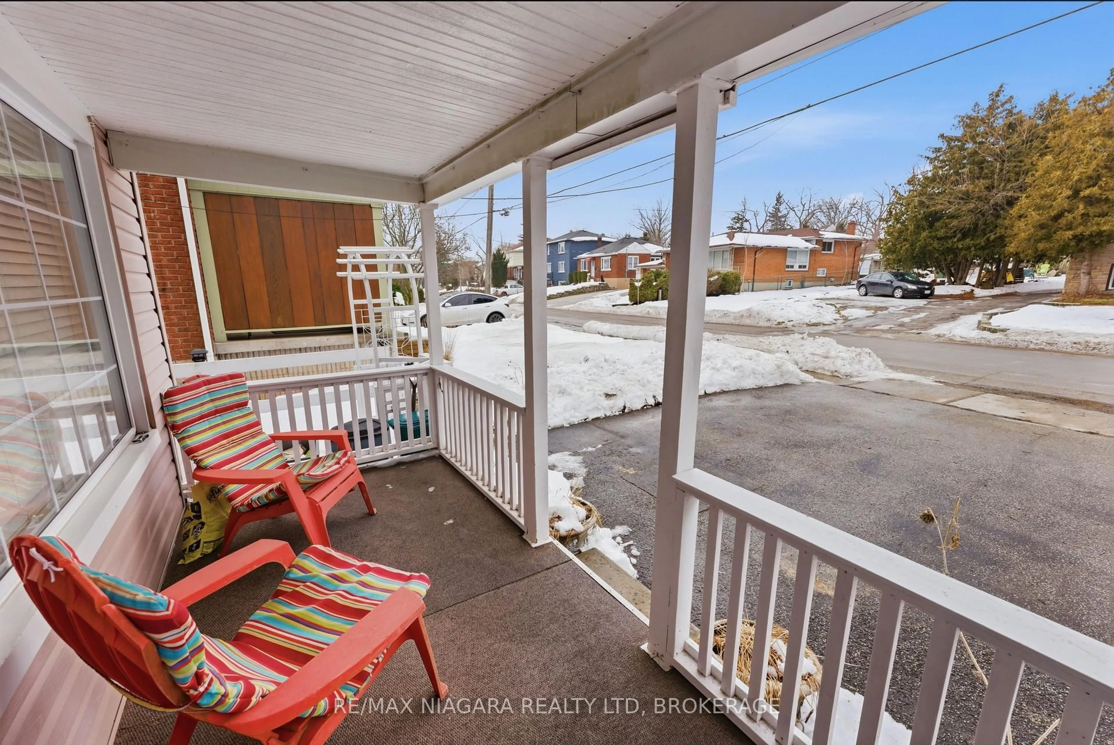 Patio, unknown for 5408 Ontario Ave, Niagara Falls Ontario L2E 3S5
