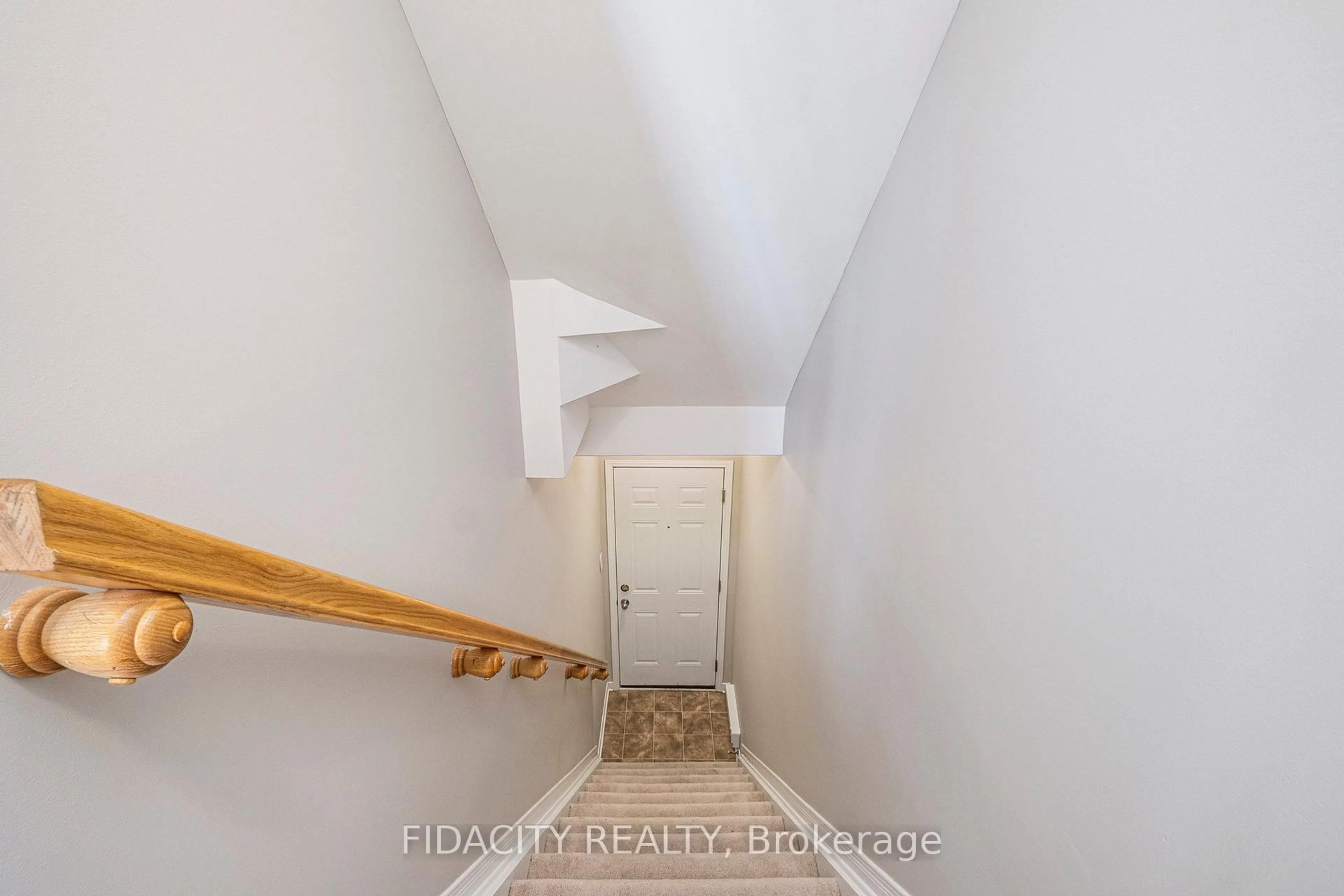 Stairs for 3391 Cambrian Rd, Ottawa Ontario K2J 1S3