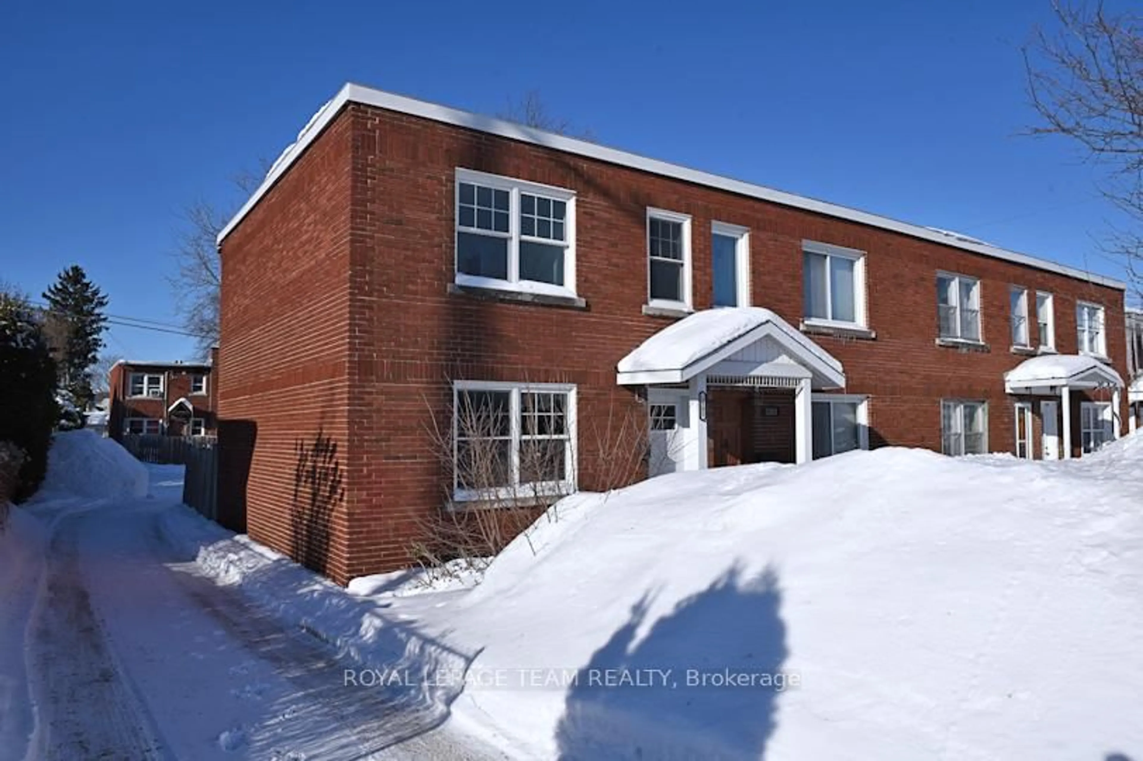 Home with brick exterior material, street for 1305 Kingston Ave, Ottawa Ontario K1Z 8K9
