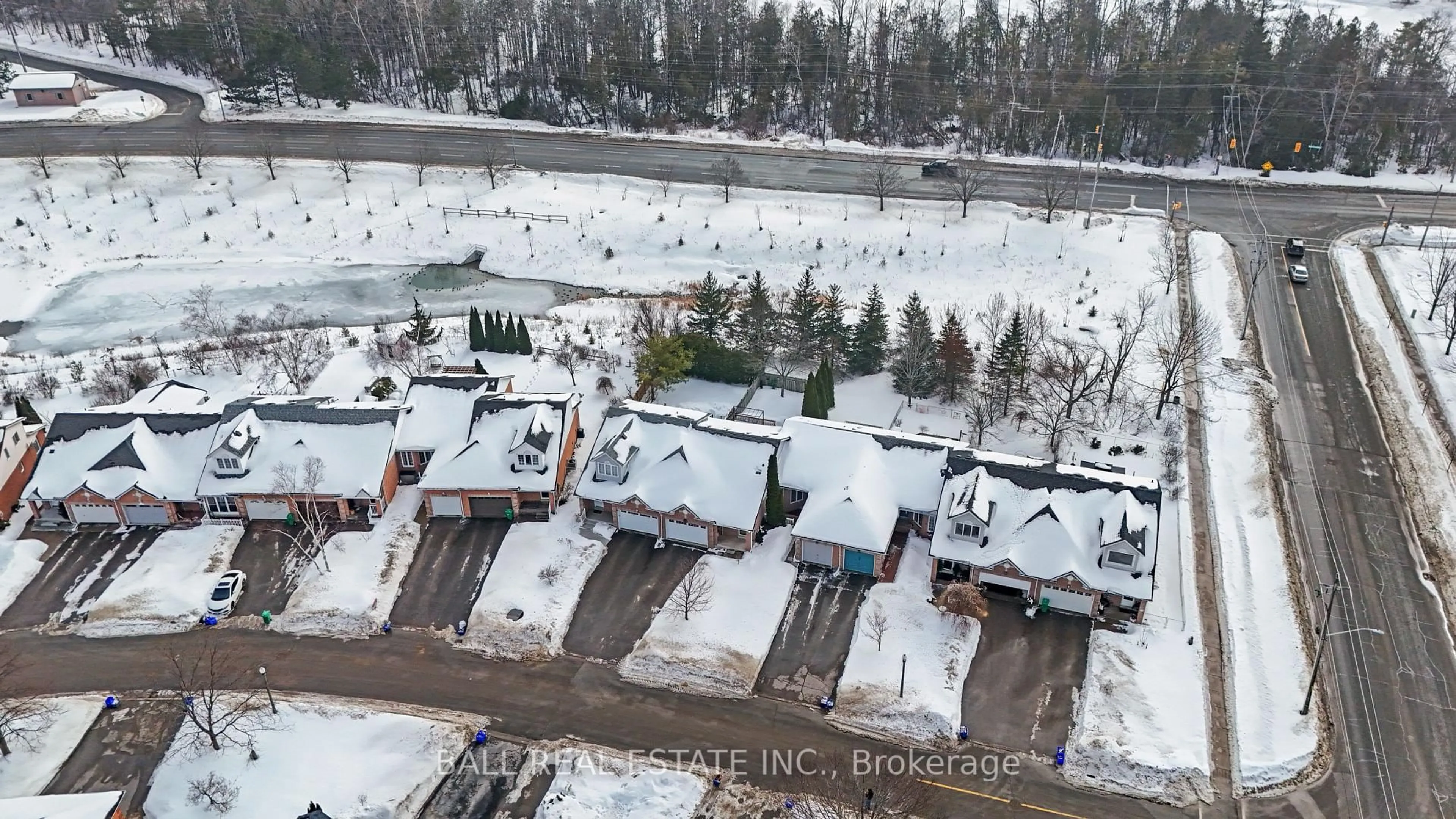 A pic from outside/outdoor area/front of a property/back of a property/a pic from drone, unknown for 1263 Eagle Cres, Peterborough Ontario K9K 2K6