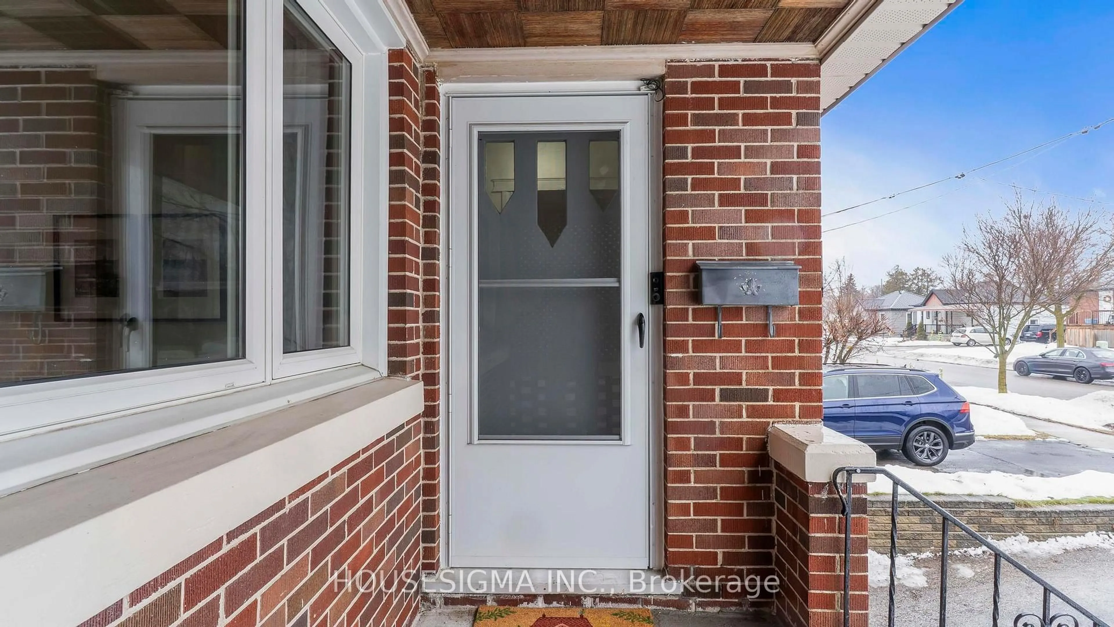 Unknown for 29 Giles St, London East Ontario N5Z 2V3