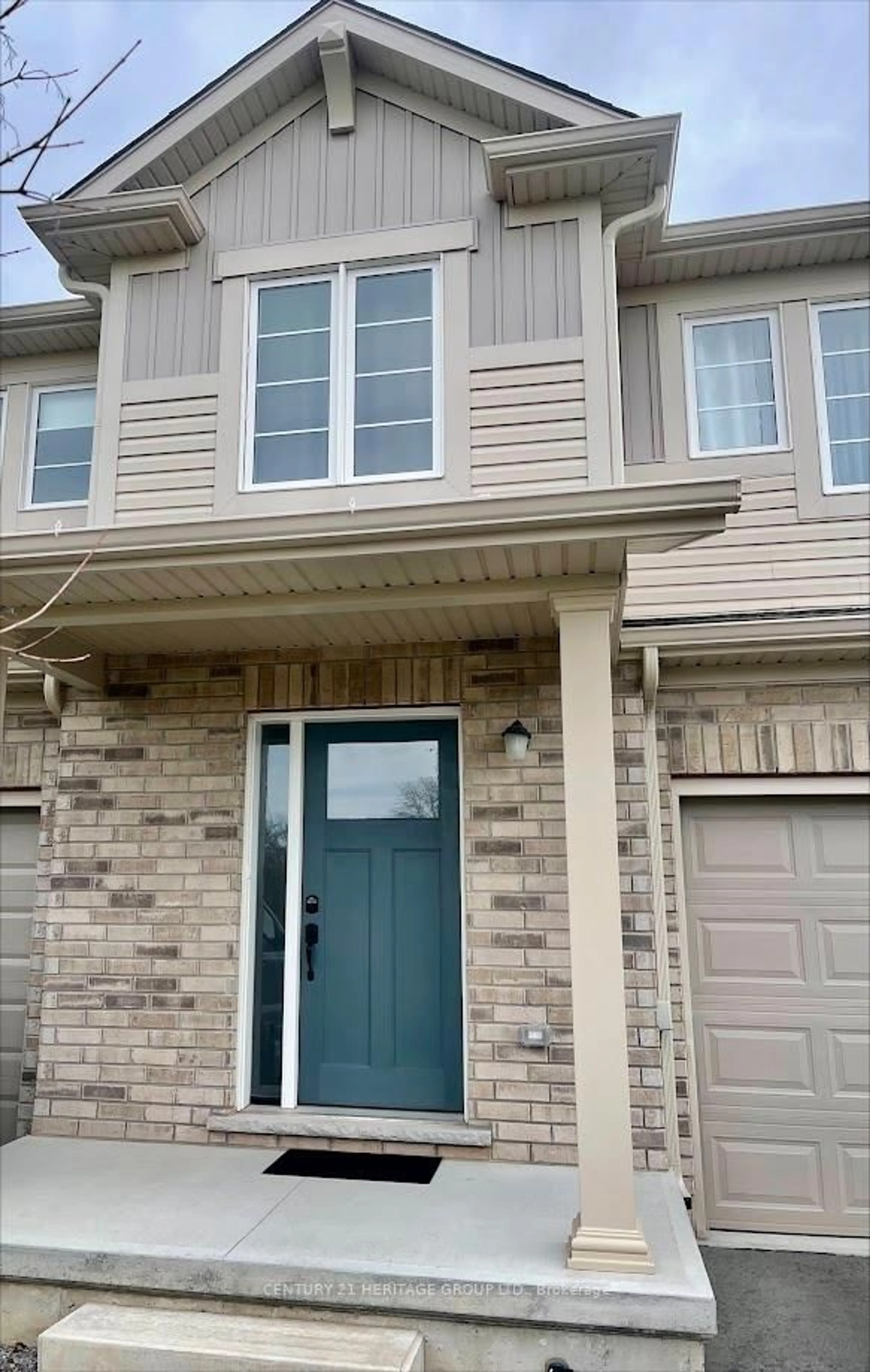 Home with vinyl exterior material, street for 7945 Oldfield Rd #13, Niagara Falls Ontario L2G 0Z4