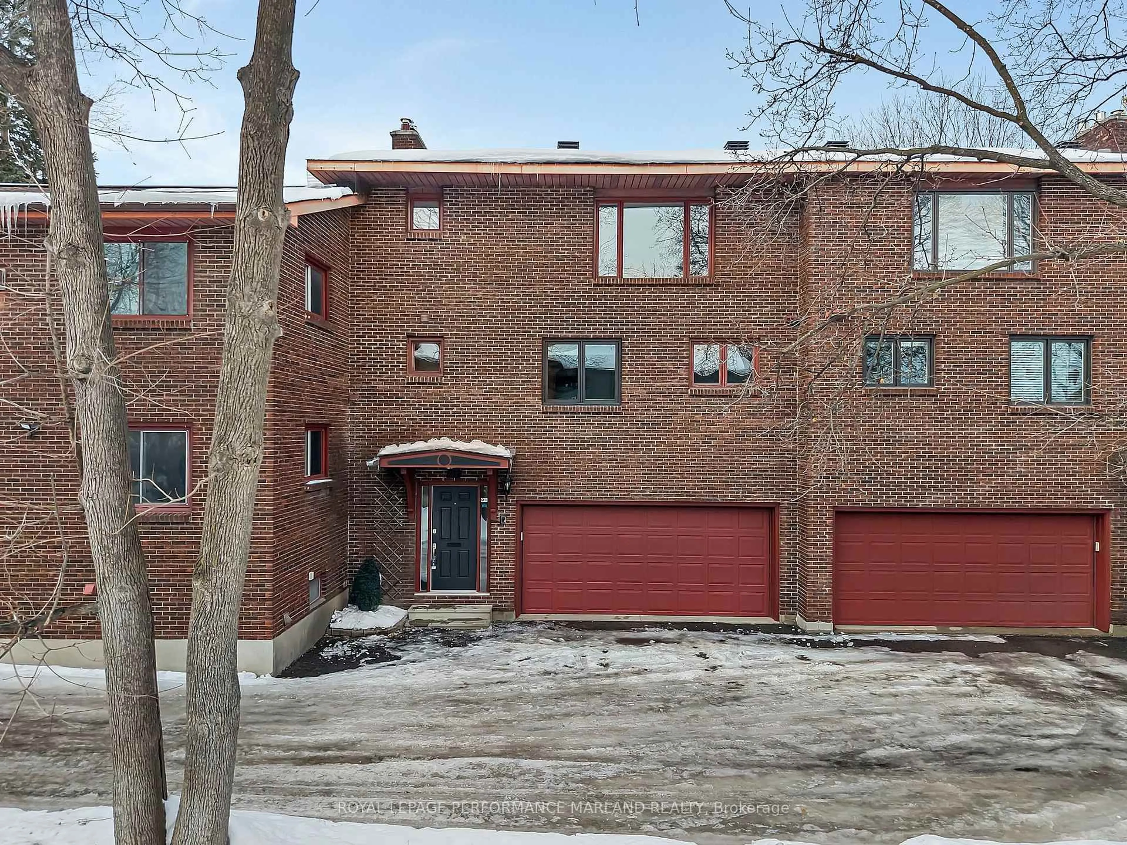 Home with brick exterior material, street for 31 Aylen Ave, Ottawa Ontario K2A 3P6