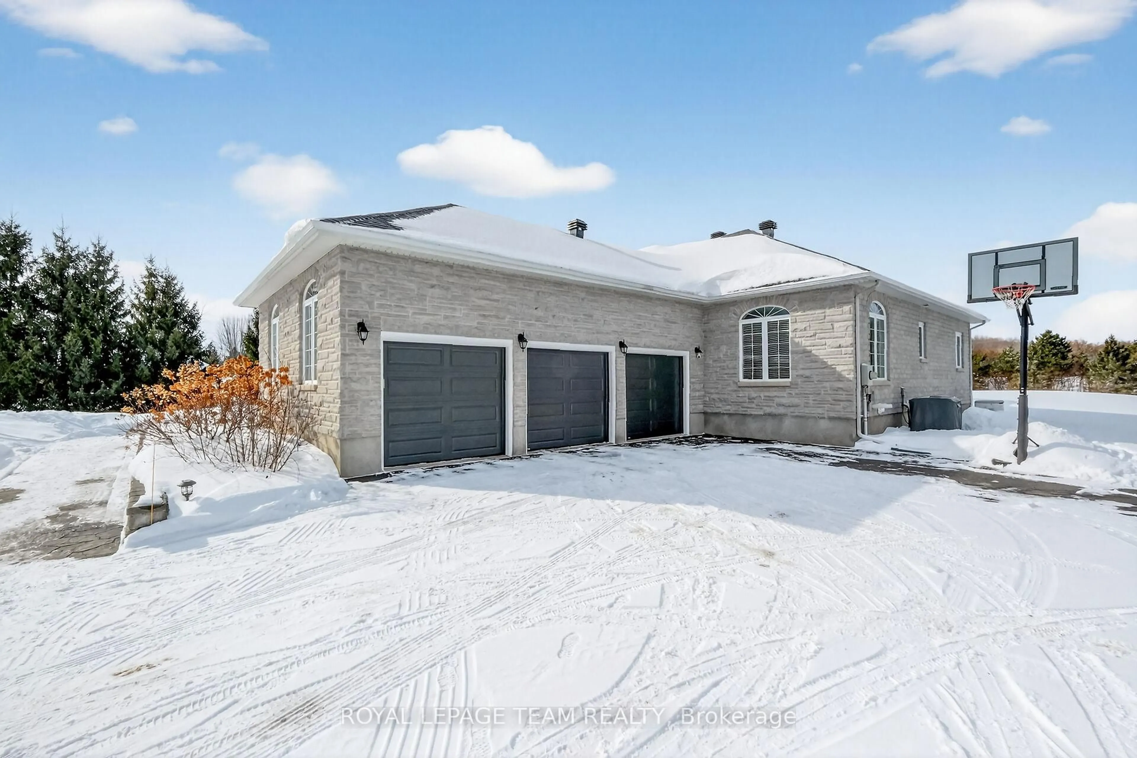 Unknown for 1611 Landel Dr, Ottawa Ontario K2W 1C2