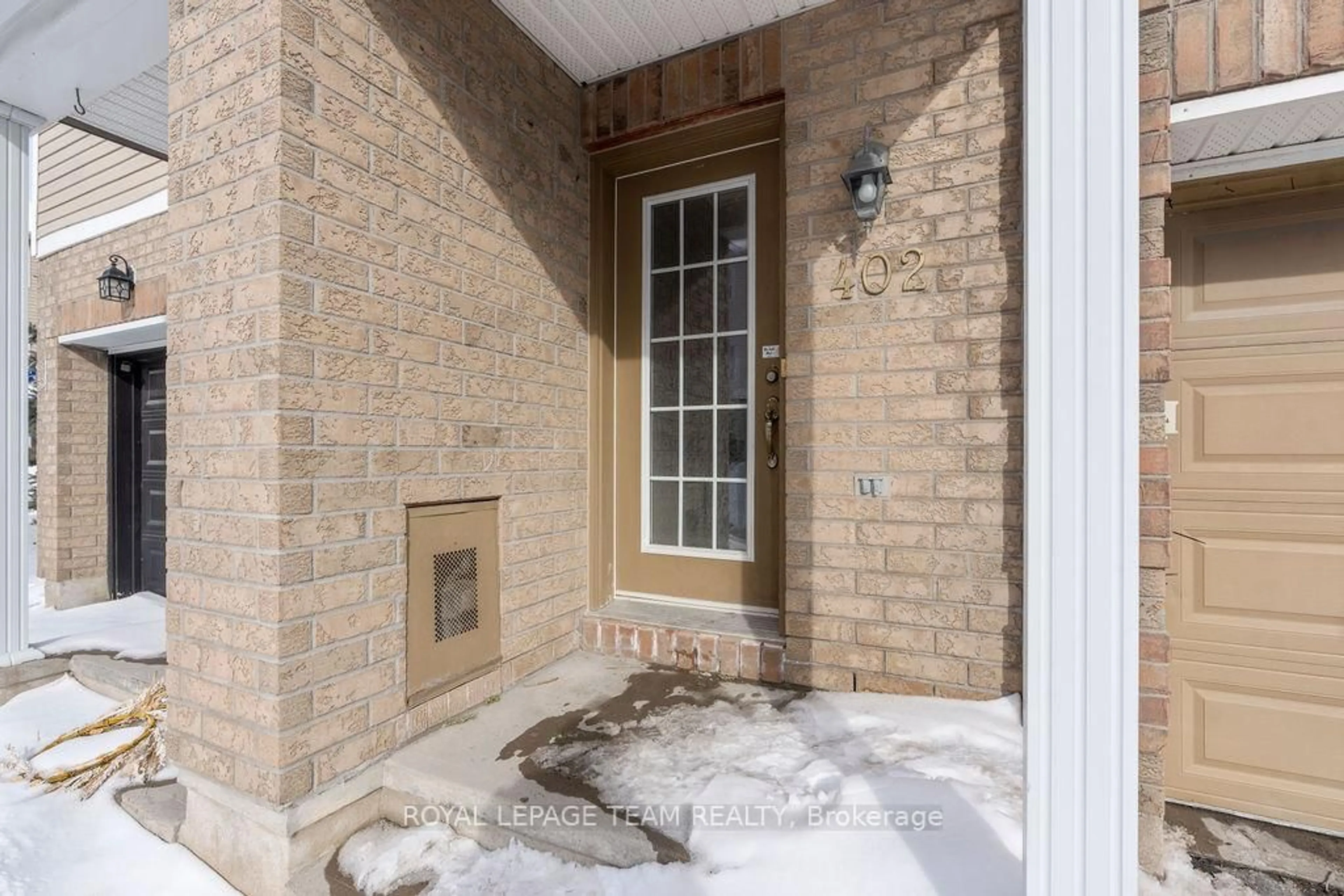 Unknown for 402 SADAR Private, Ottawa Ontario K2J 3T3