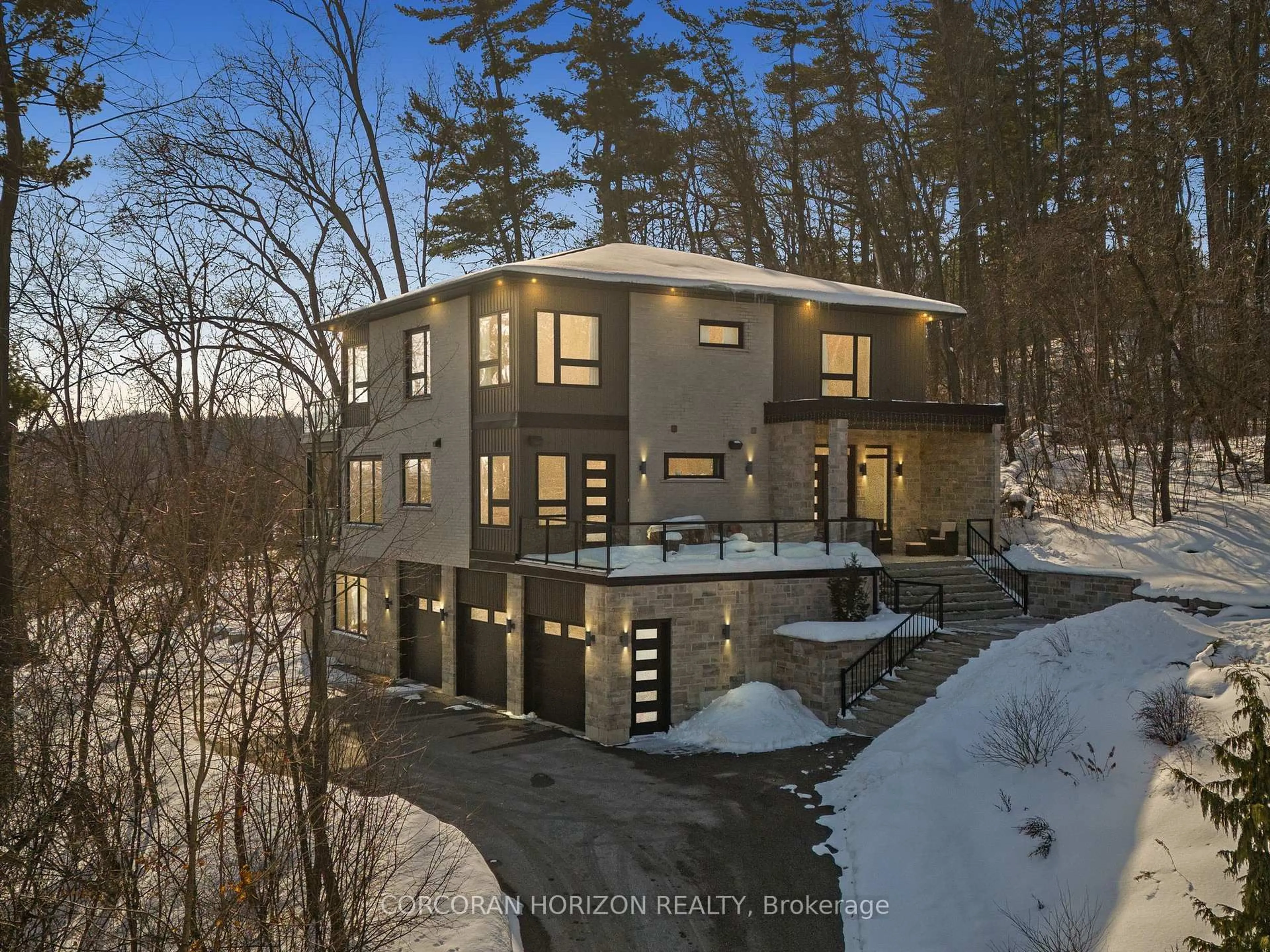 A pic from outside/outdoor area/front of a property/back of a property/a pic from drone, water/lake/river/ocean view for 111 Grand Ridge Dr, Cambridge Ontario N1S 4E4