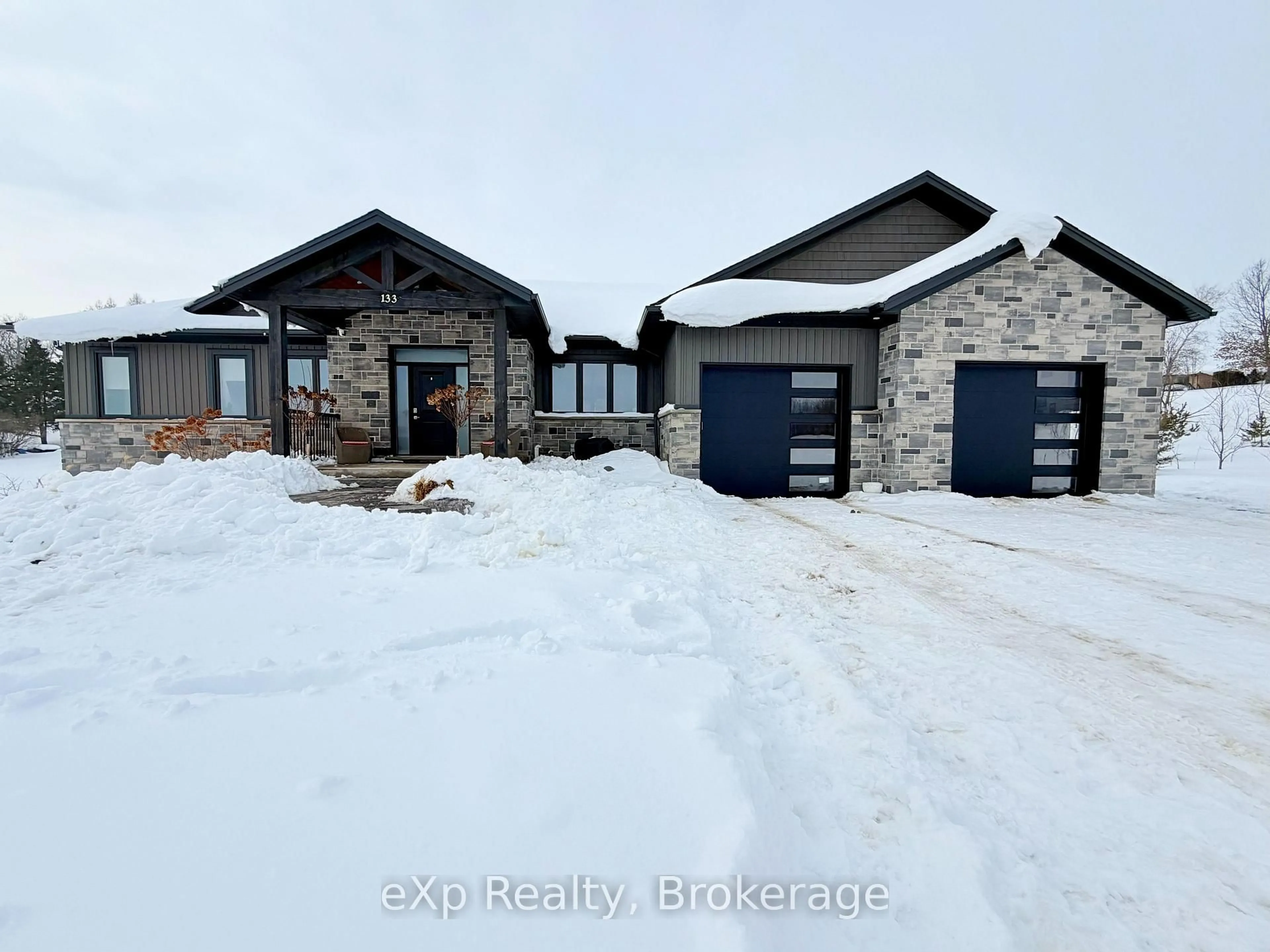 Home with brick exterior material, building for 133 Helena St, West Grey Ontario N0B 1C0