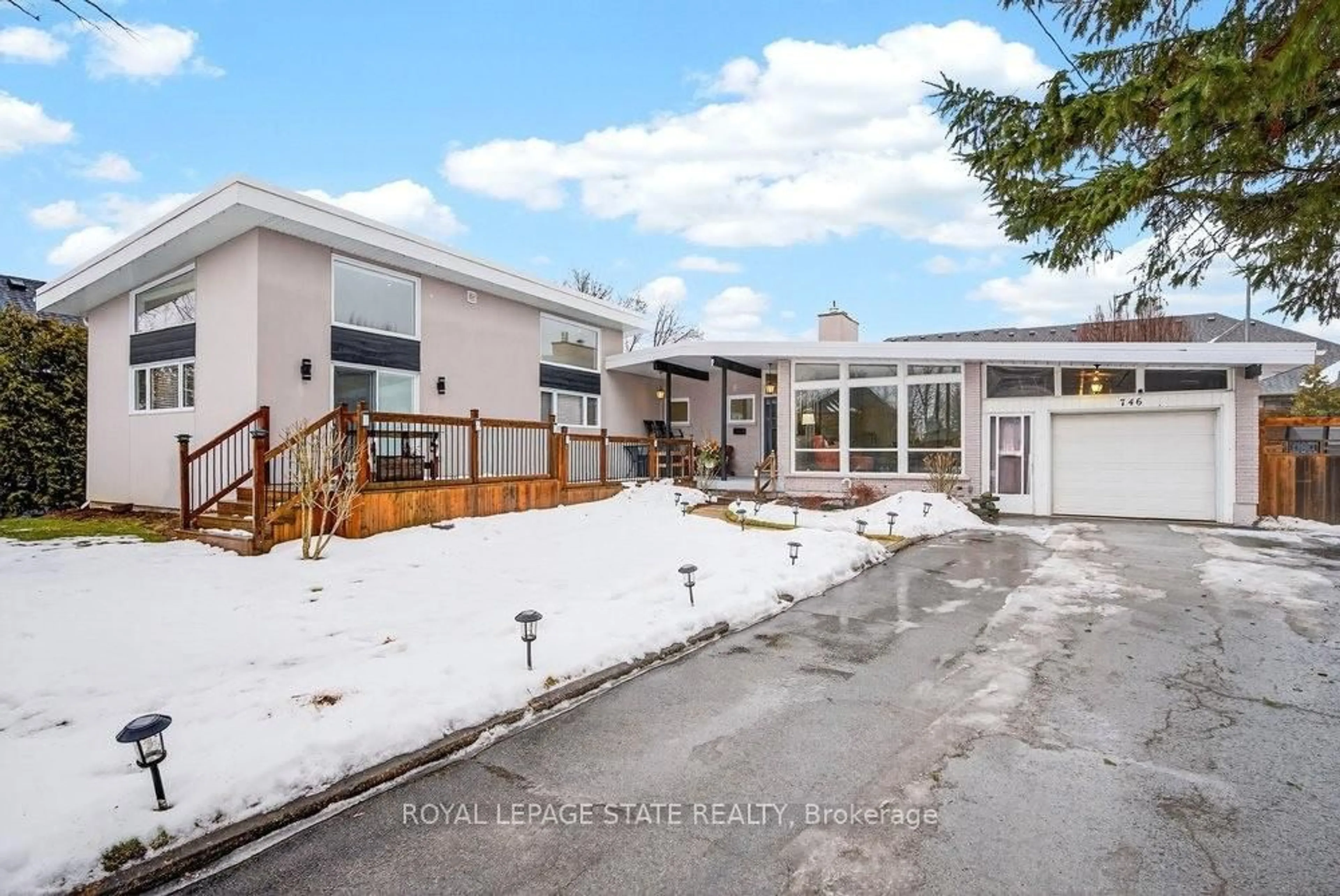 Unknown for 746 Quaker Rd, Pelham Ontario L3C 3H4