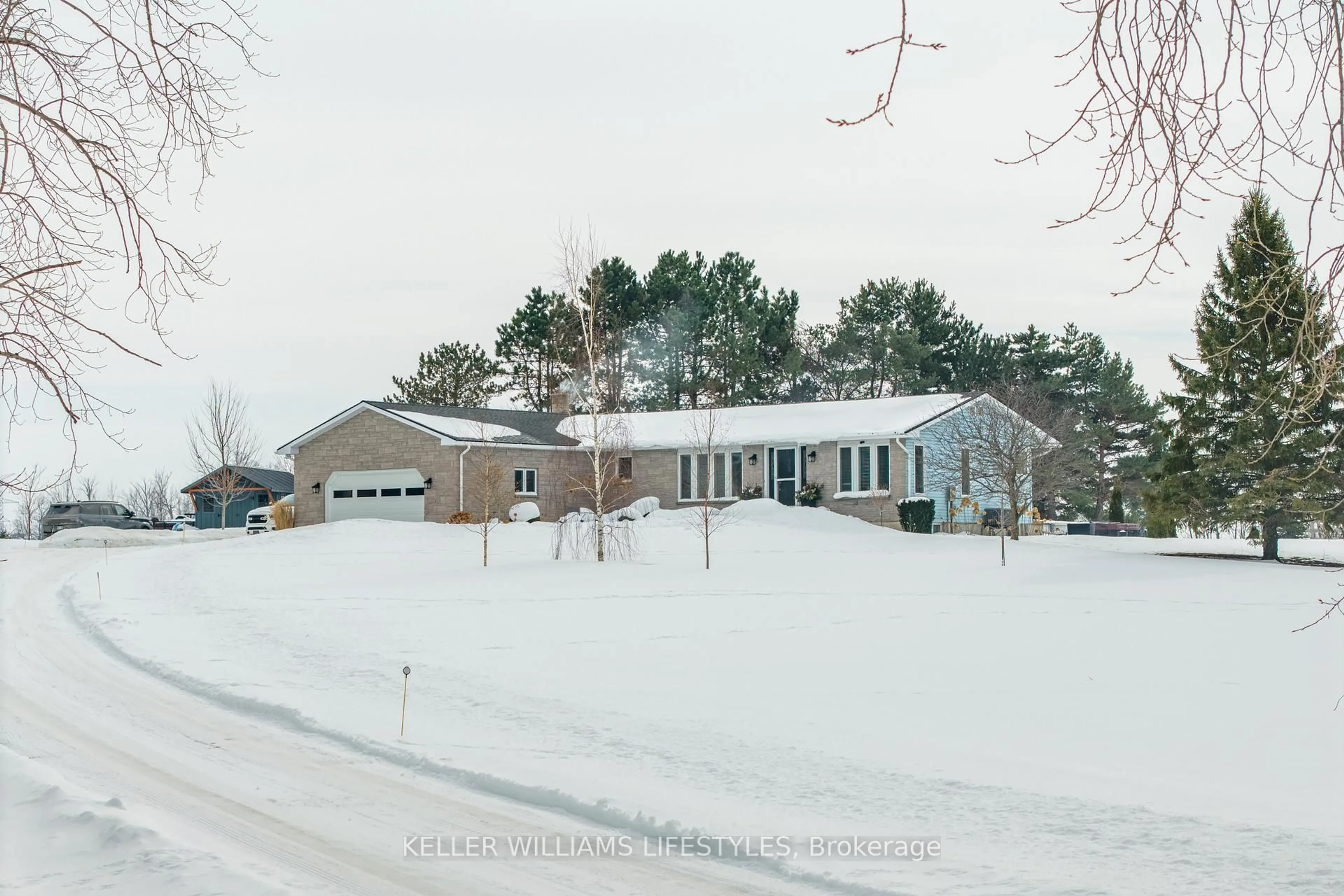 A pic from outside/outdoor area/front of a property/back of a property/a pic from drone, street for 79904 Pondsview Rd #RR2, Central Huron Ontario N7A 3X8
