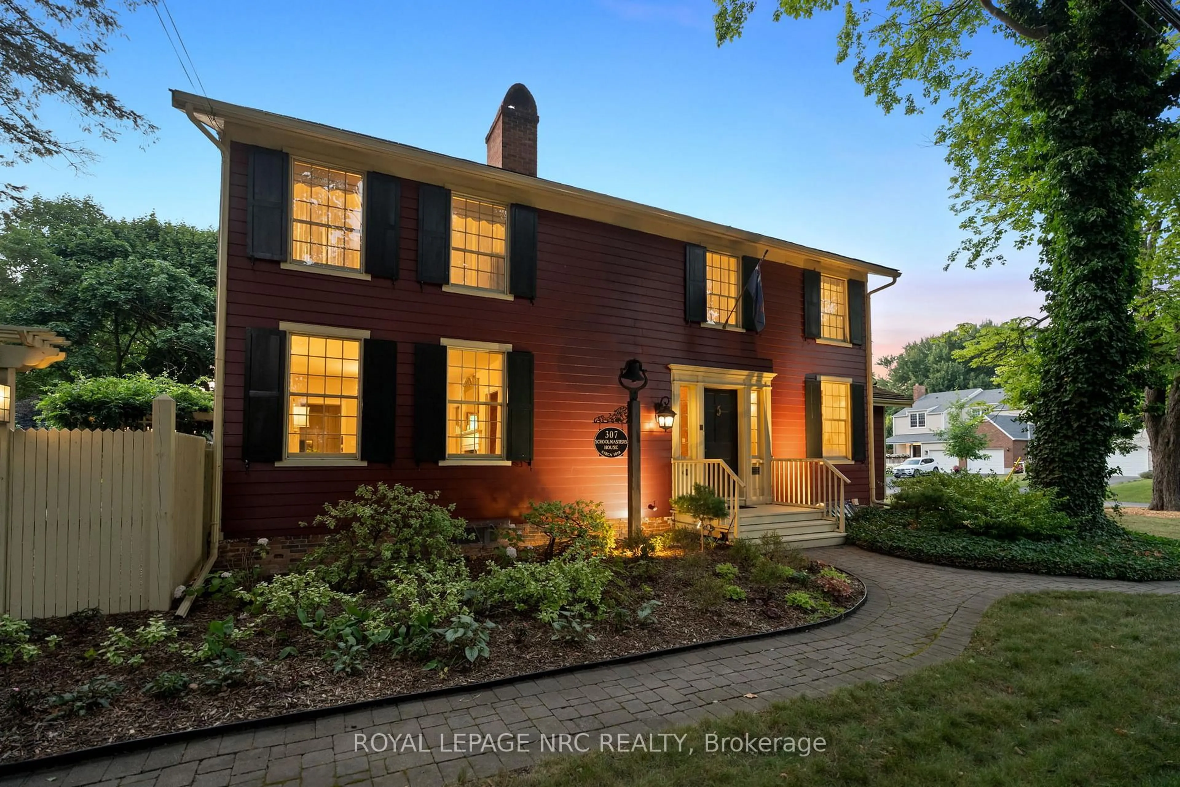 Home with brick exterior material, street for 307 Mississagua St, Niagara-on-the-Lake Ontario L0S 1J0