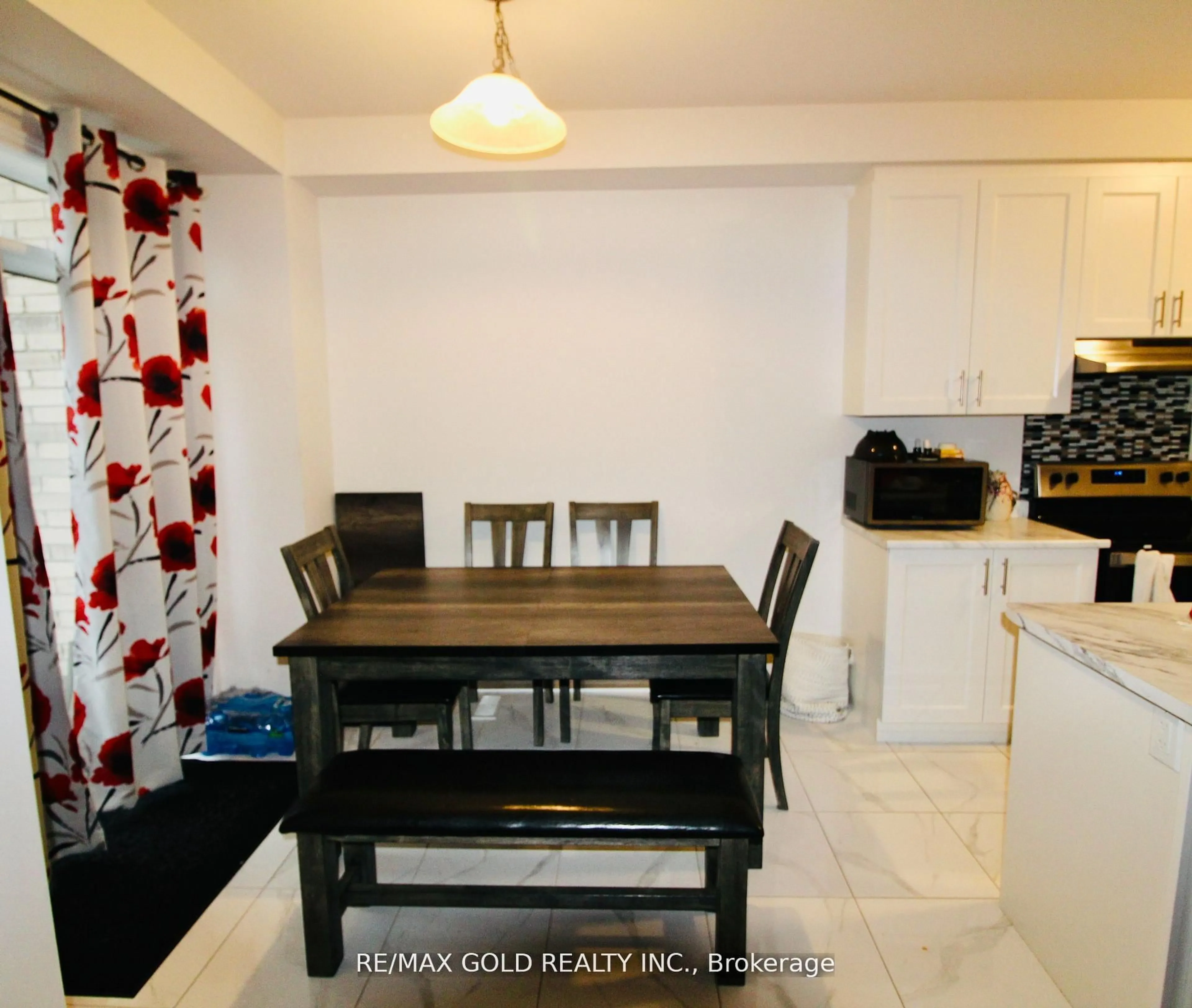 Dining room, unknown for 166 Deerpath Dr #52, Guelph Ontario N1K 0E2