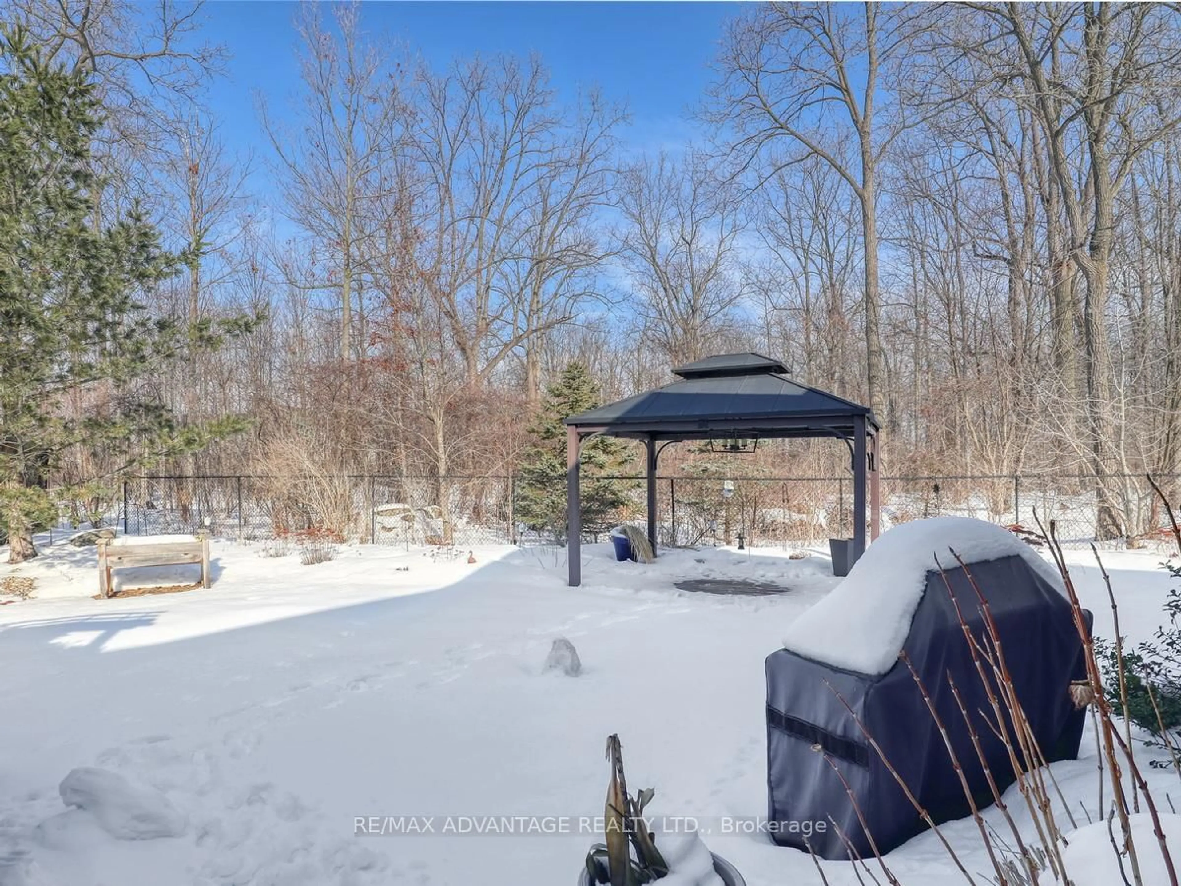 Patio, water/lake/river/ocean view for 1849 Kyle Crt, London North Ontario N6G 0A6