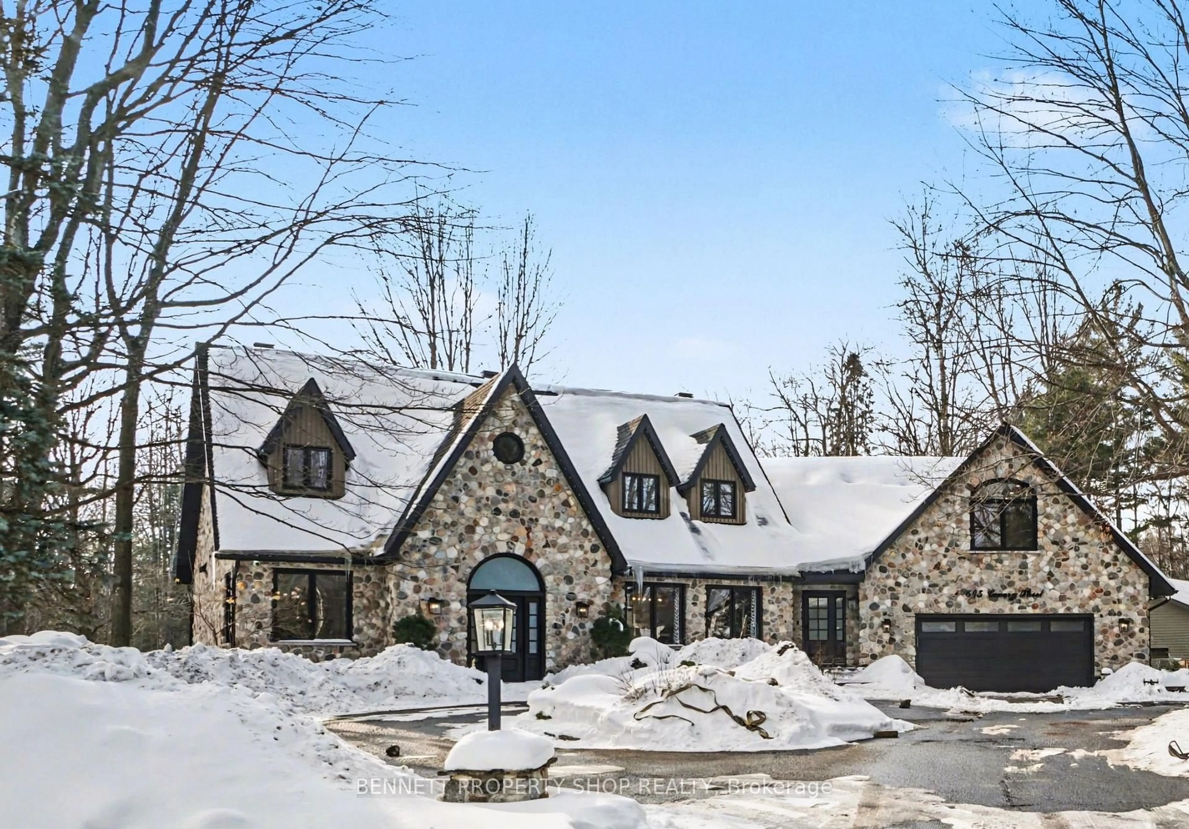 Home with brick exterior material, street for 645 Canary St, Ottawa Ontario K4B 1H3