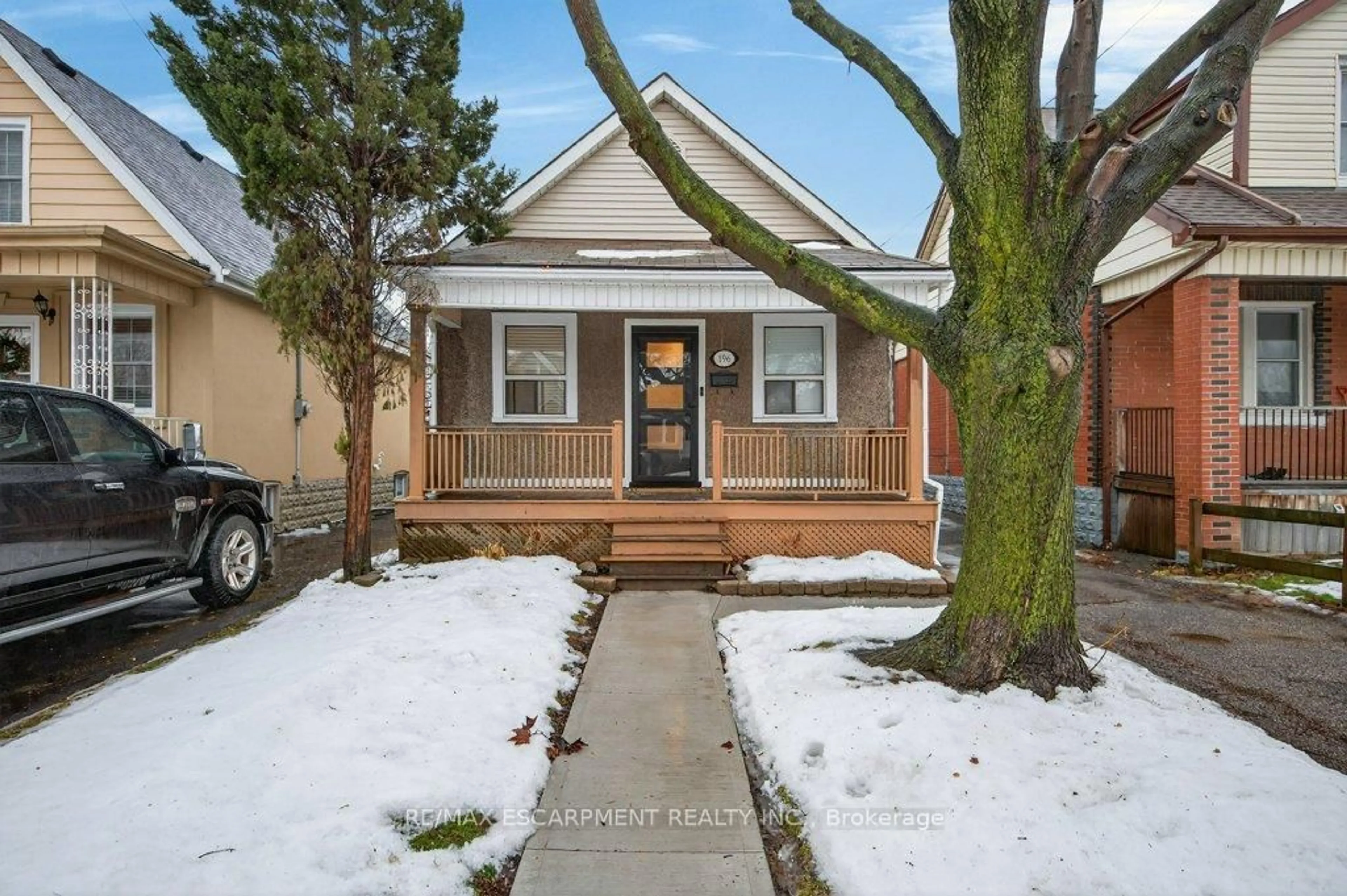 Home with brick exterior material, street for 196 Paling Ave, Hamilton Ontario L8H 5J7