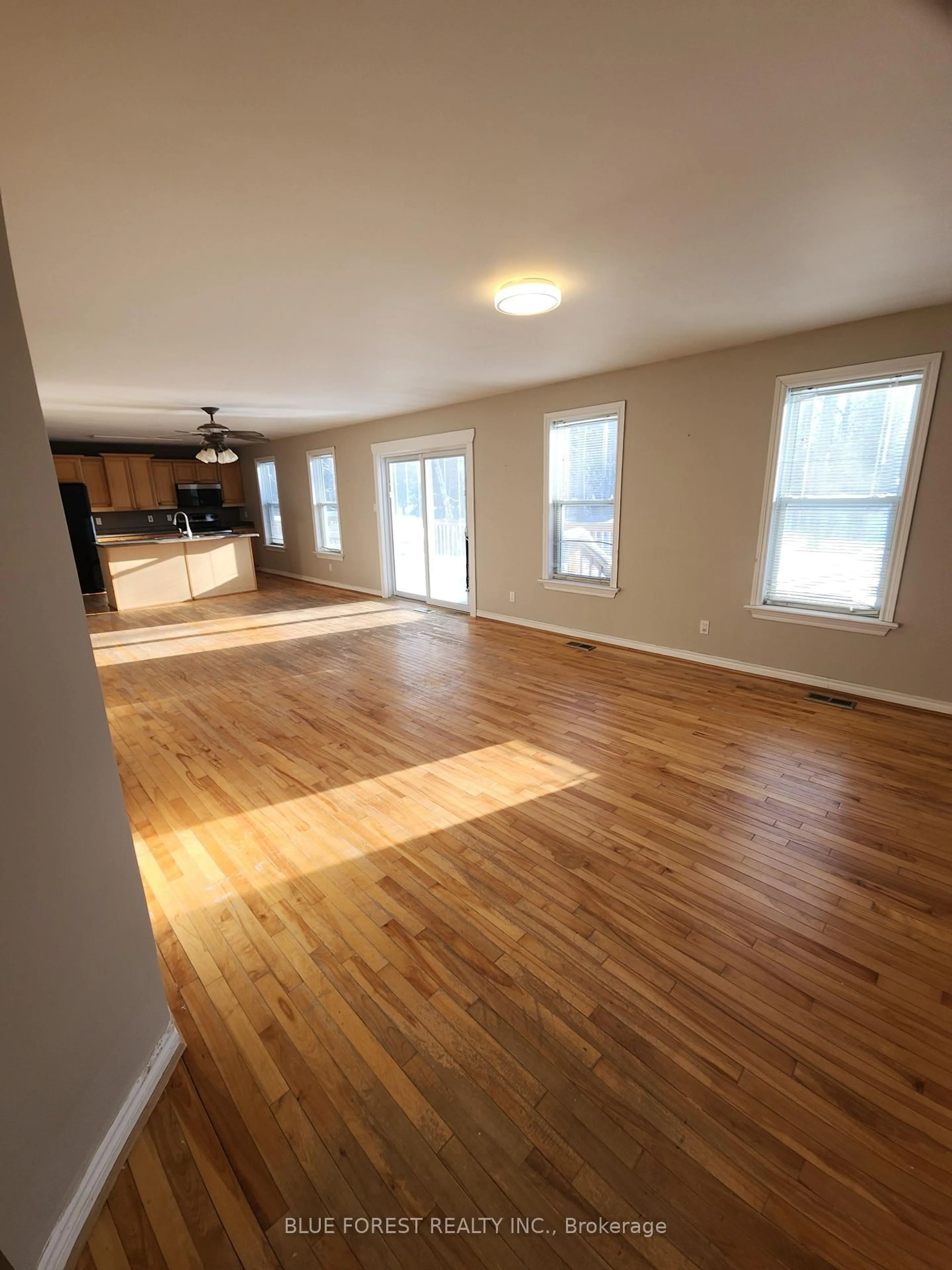 A pic of a room for 36259 Gore Rd, South Huron Ontario N0M 1T0